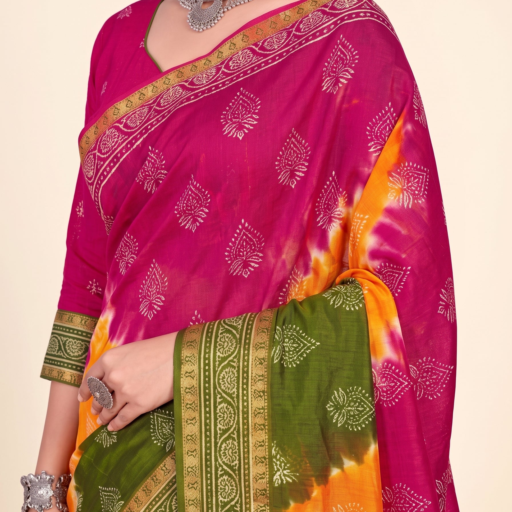 Shared pallu close-up [sku:KN-58713]