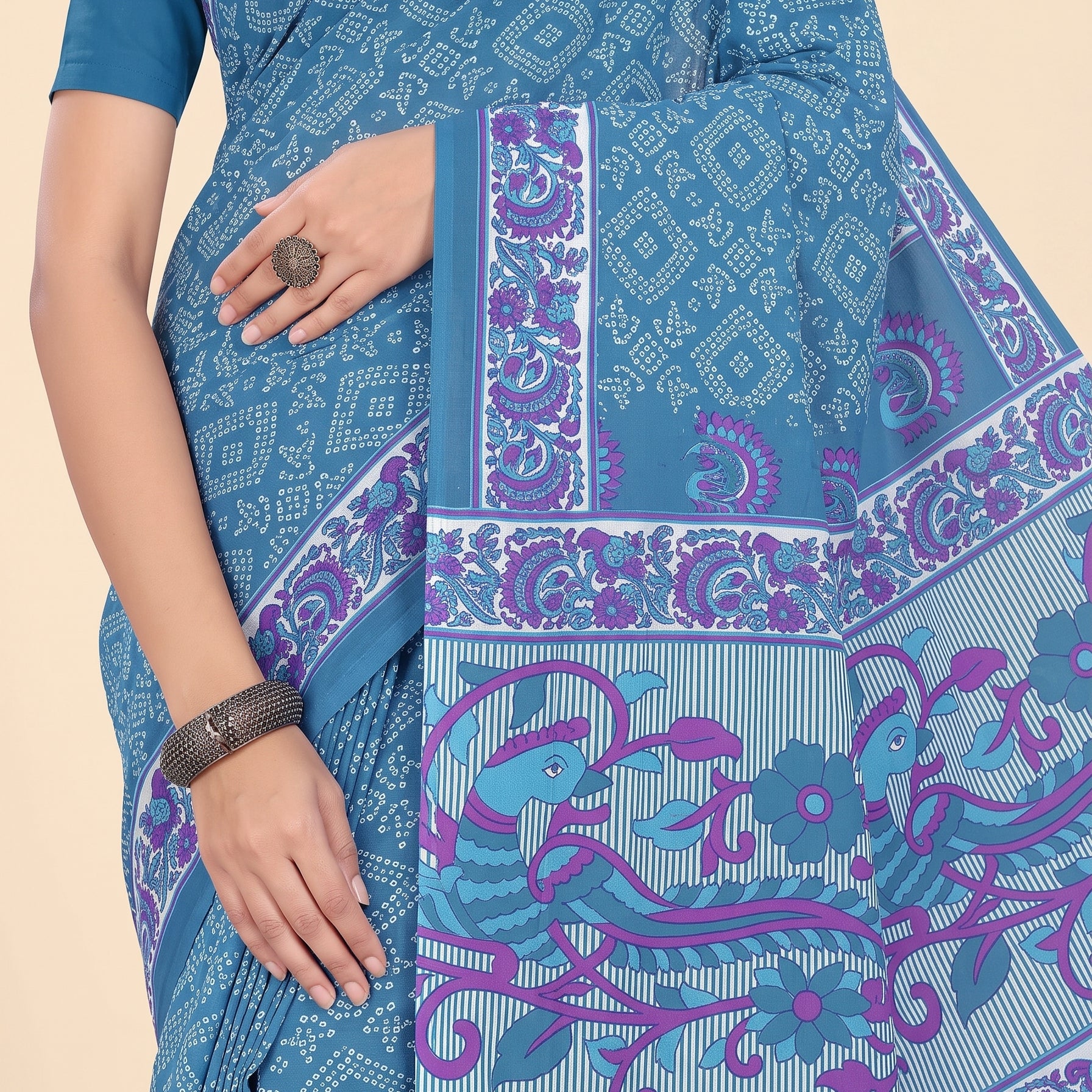Shared pallu close-up [sku:BV-25002]