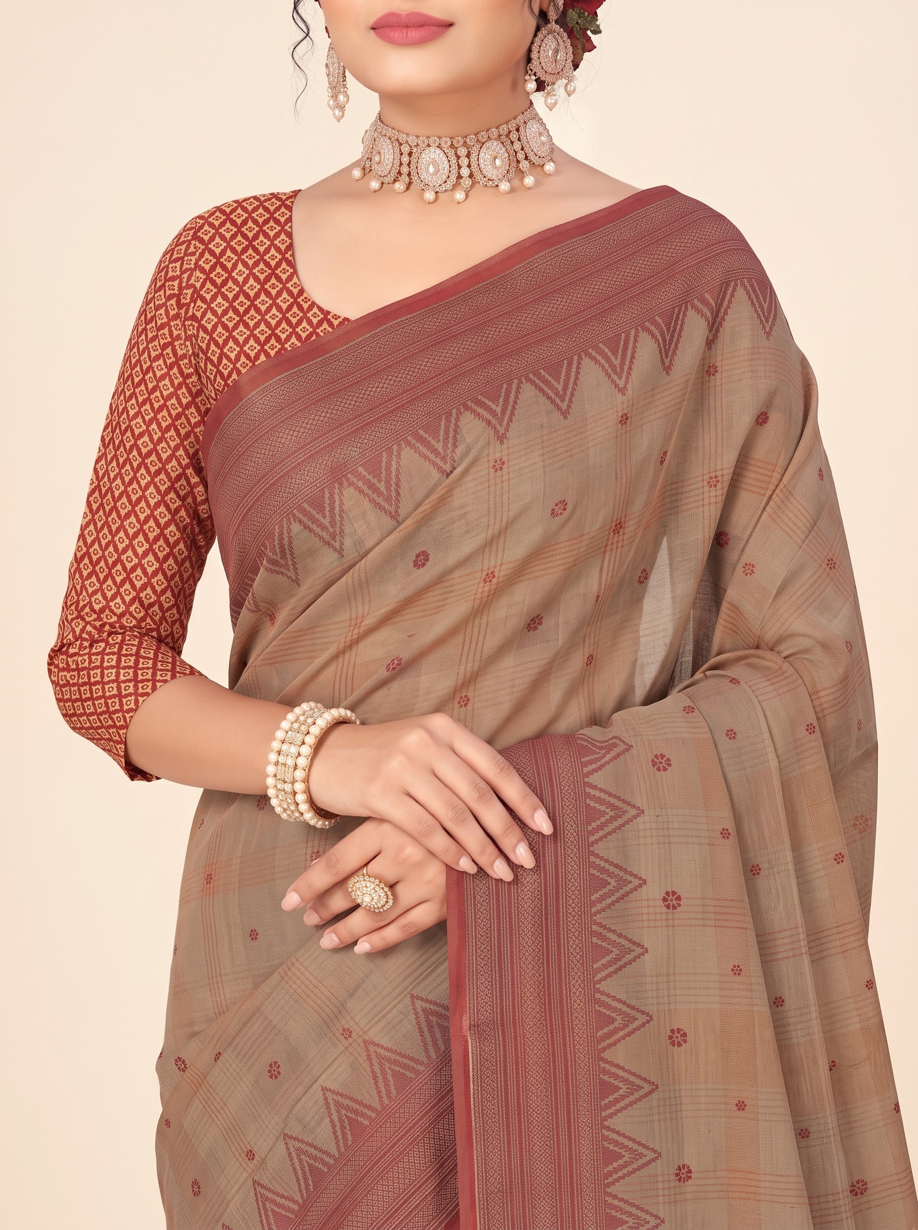 Shared pallu close-up [sku:KN-69133]