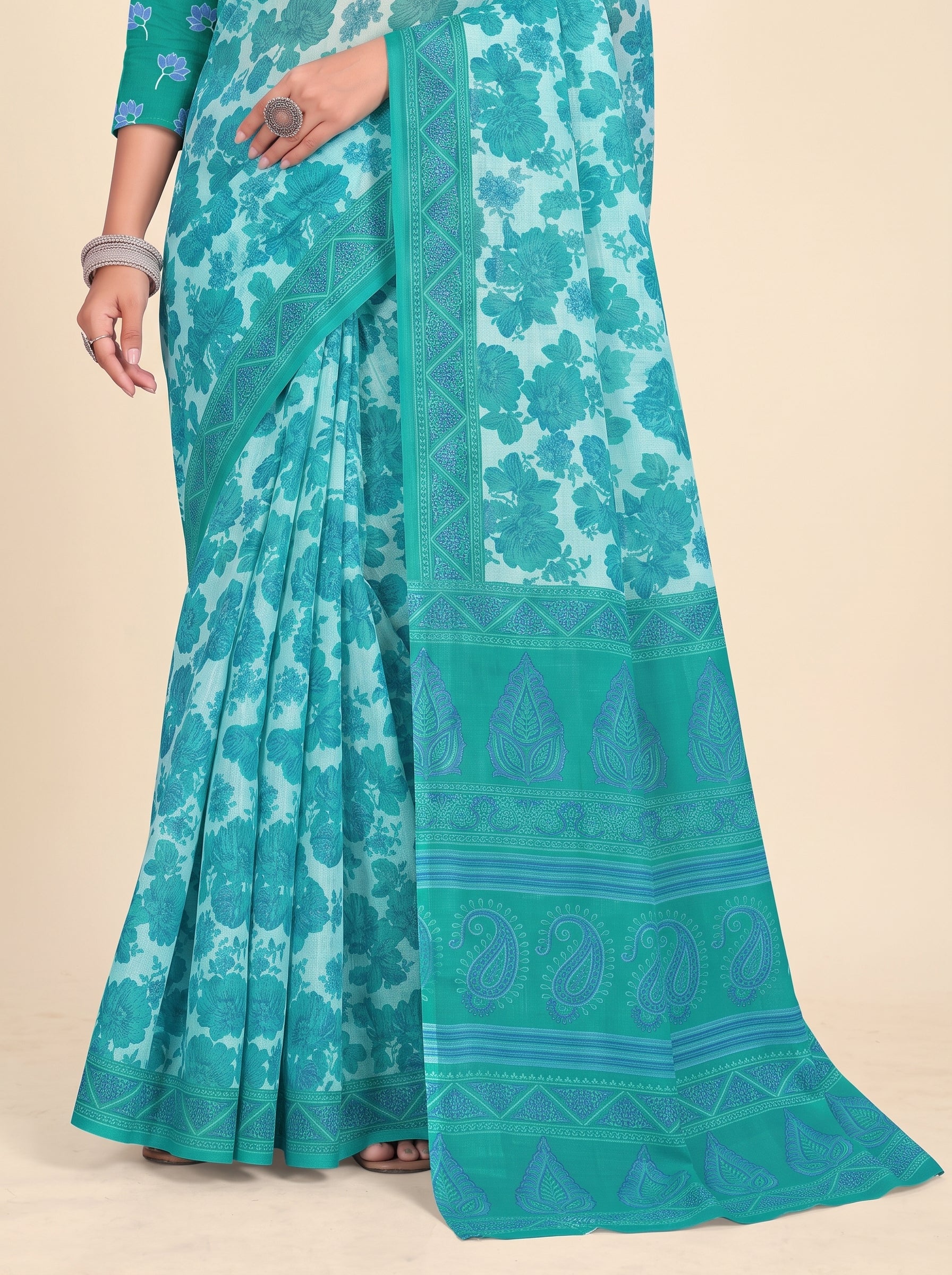 Shared pallu close-up [sku:KN-66606]
