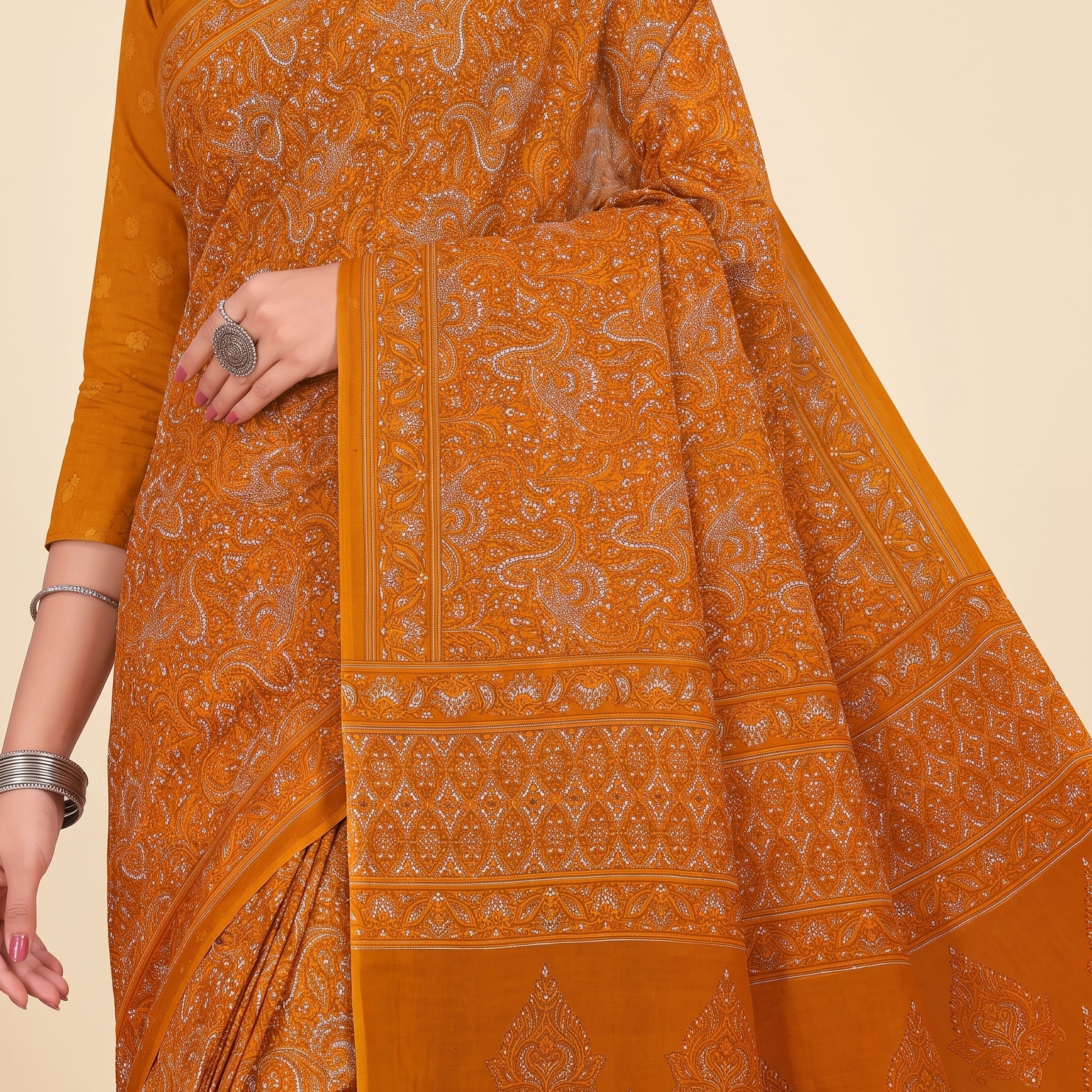 Shared pallu close-up [sku:KN-66972]