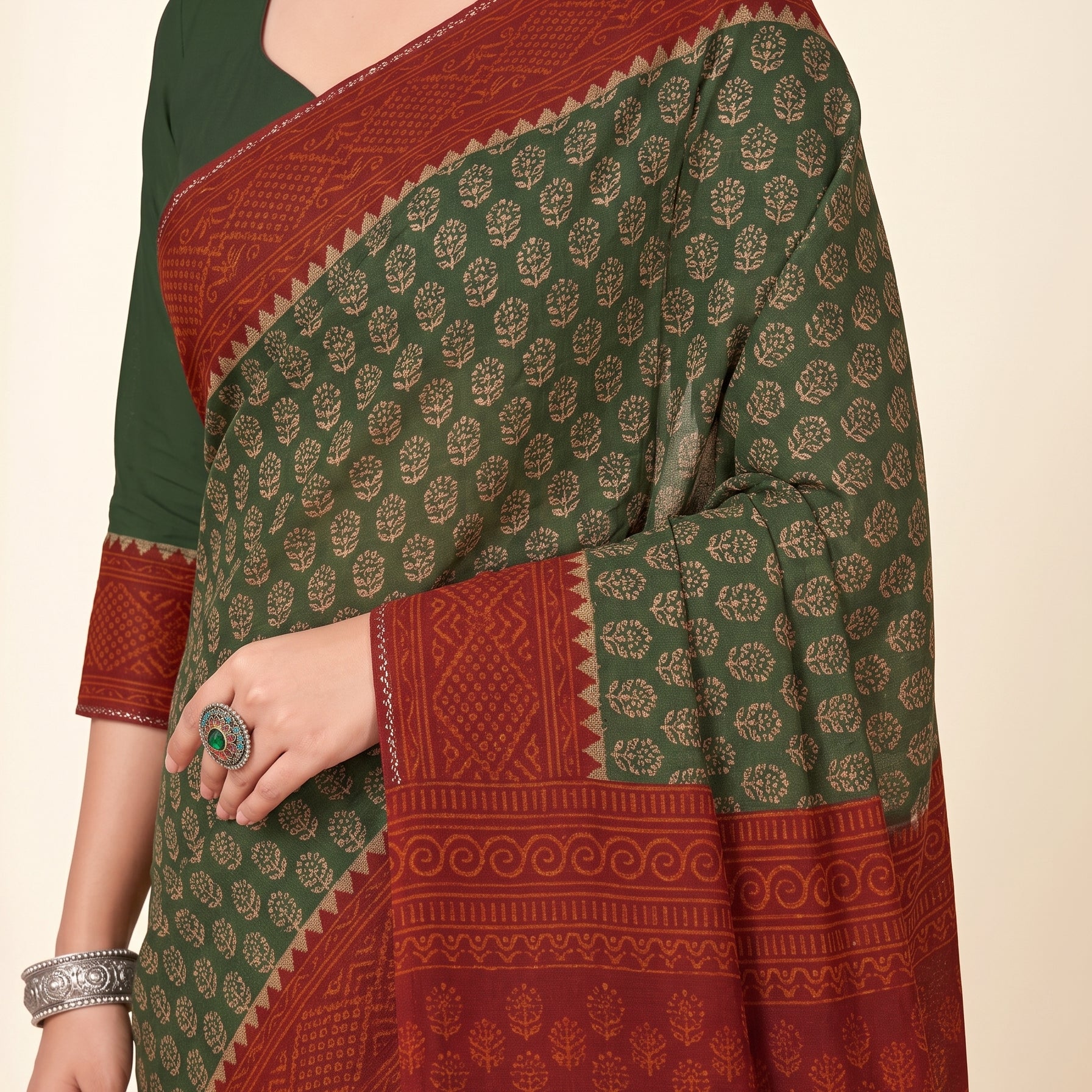 Shared pallu close-up [sku:KN-66802]
