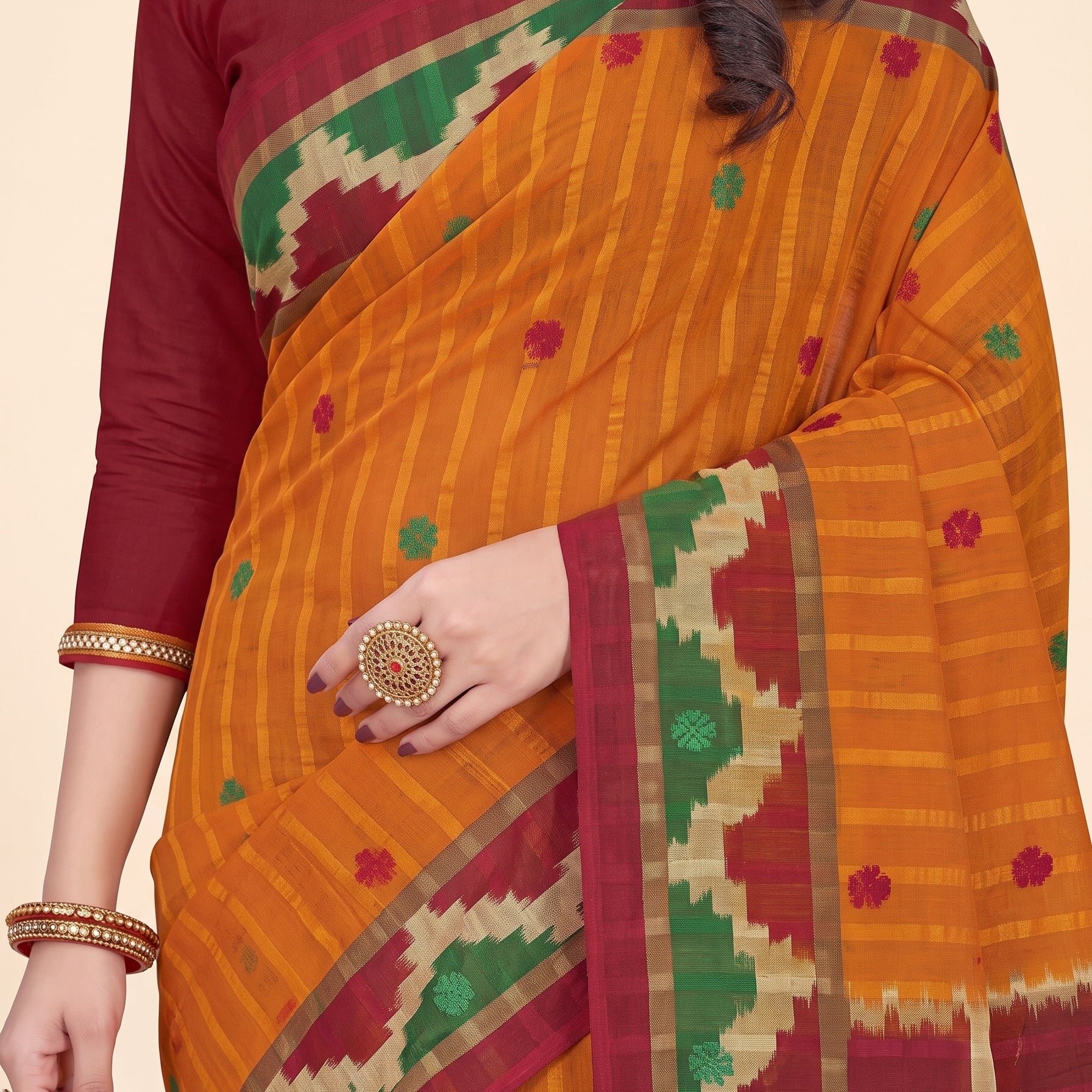 Shared pallu close-up [sku:BV-25039]