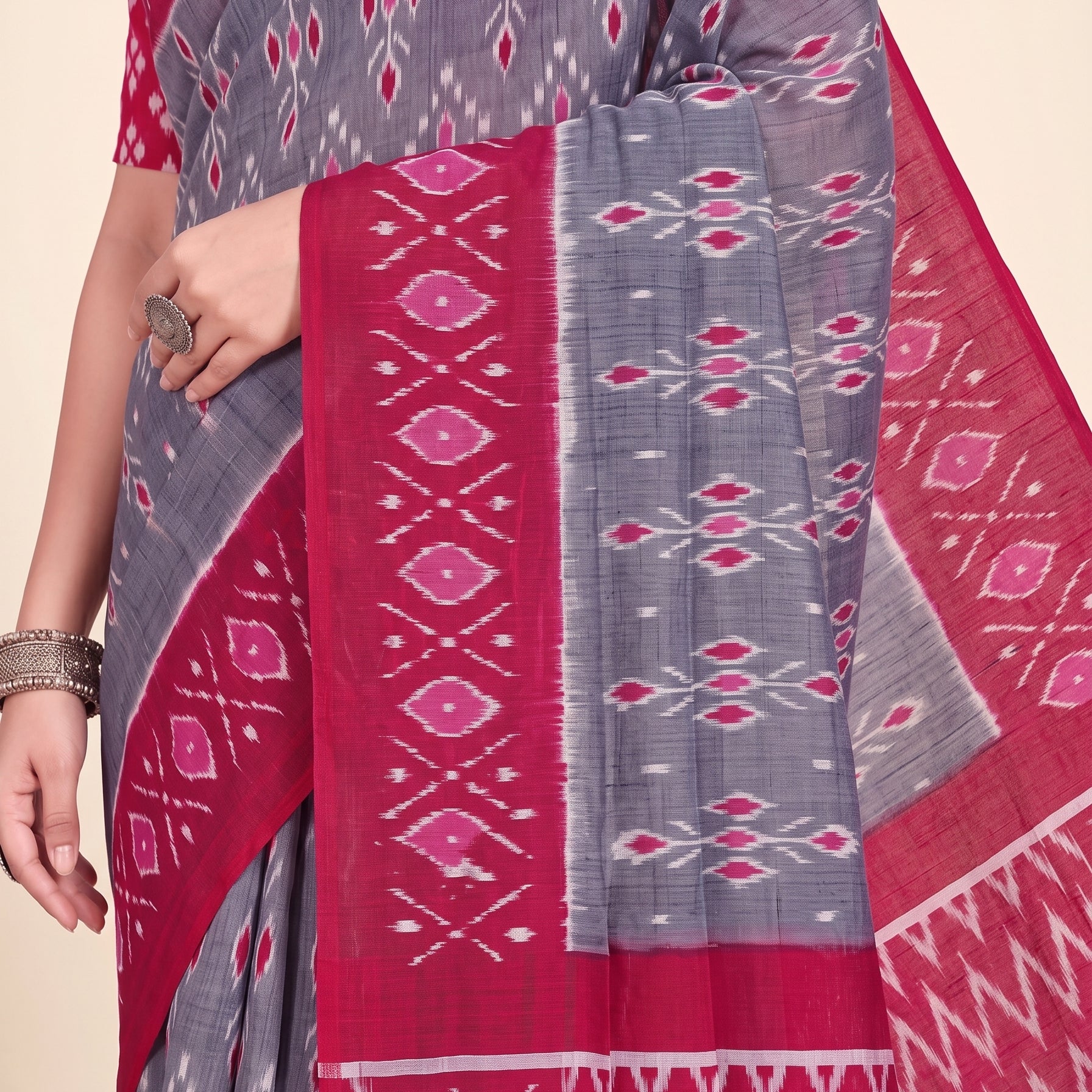Pallu close-up [sku:KN-69409]