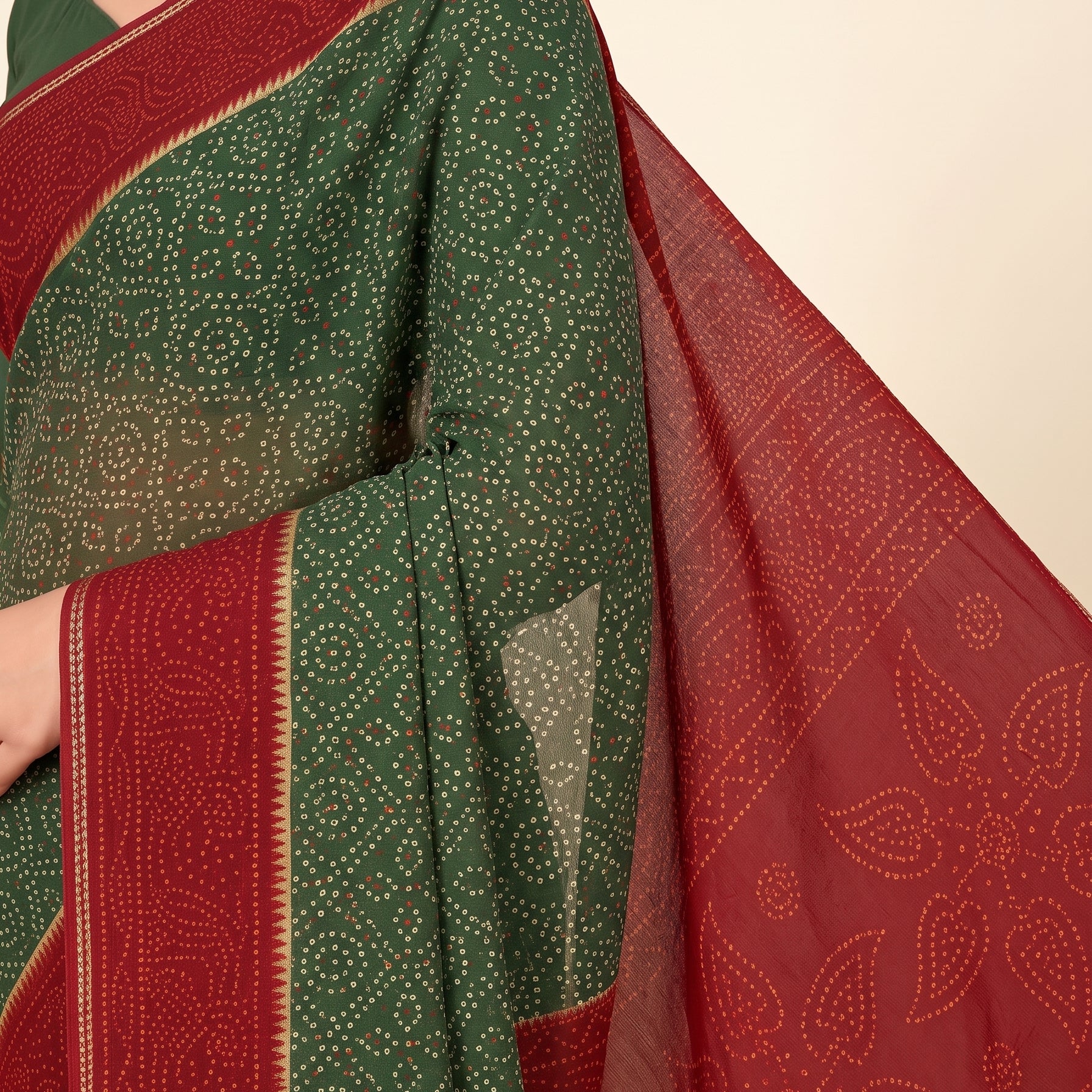 Shared pallu close-up [sku:KN-66793]