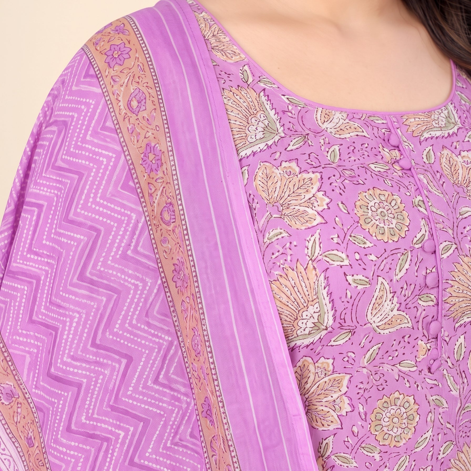 Pallu close-up [sku:KN-62673]