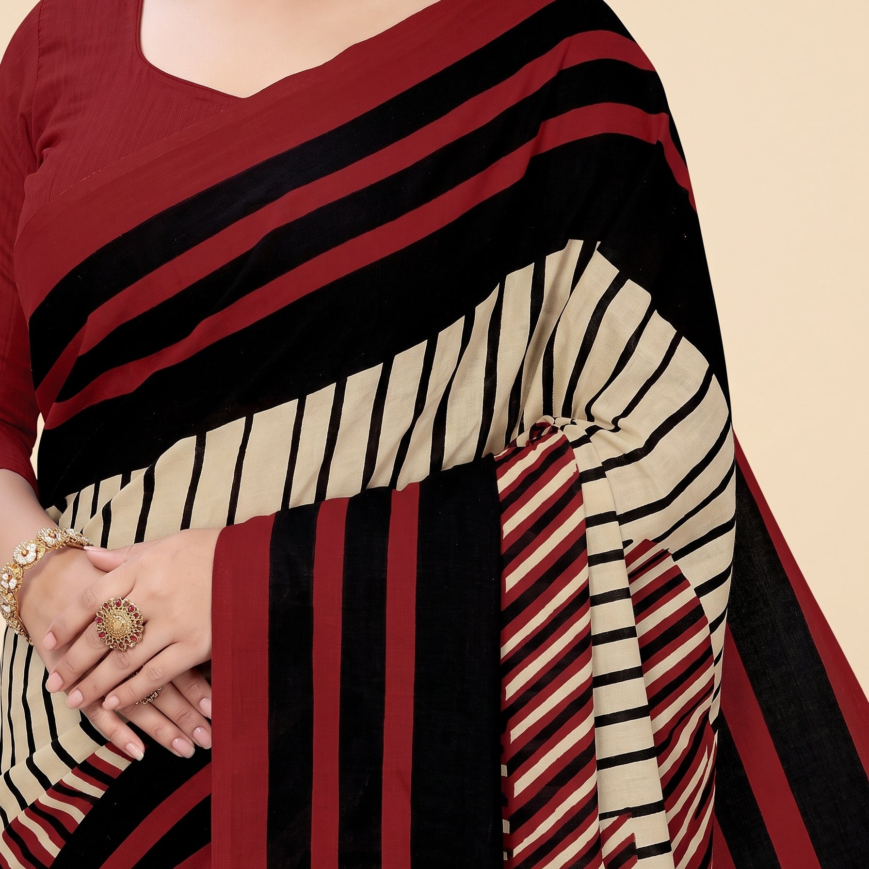 Shared pallu close-up [sku:BV-23729]