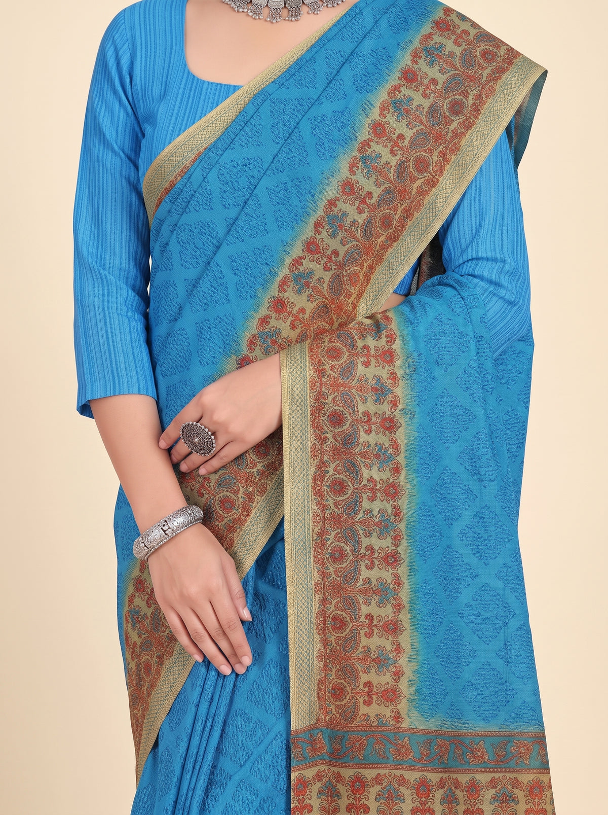Shared pallu close-up [sku:KN-69175]