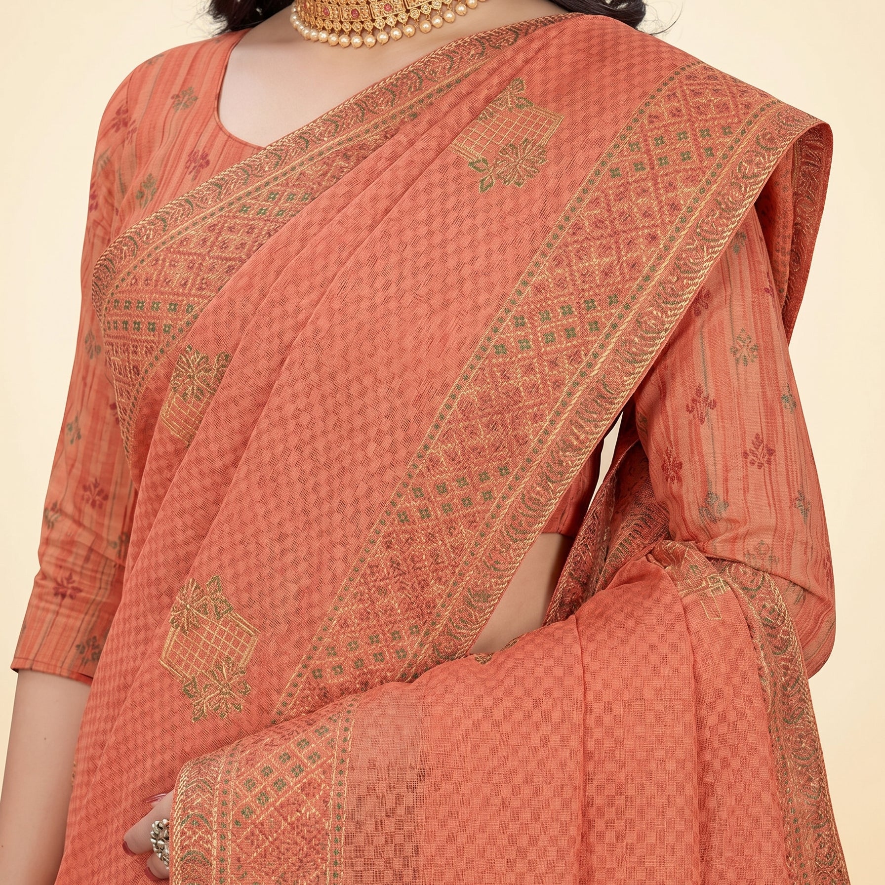 Shared pallu close-up [sku:BV-18645]