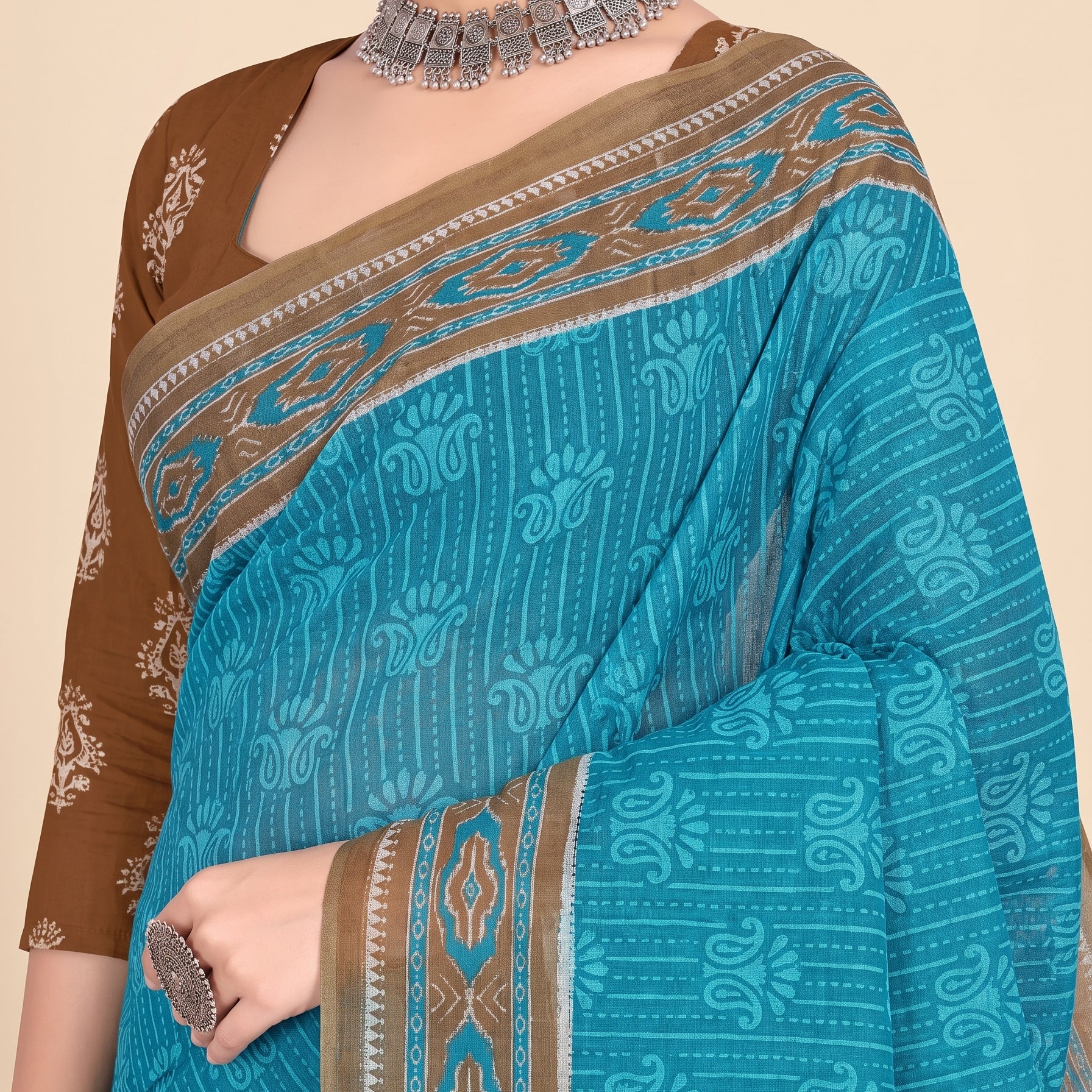 Shared pallu close-up [sku:KN-67467]