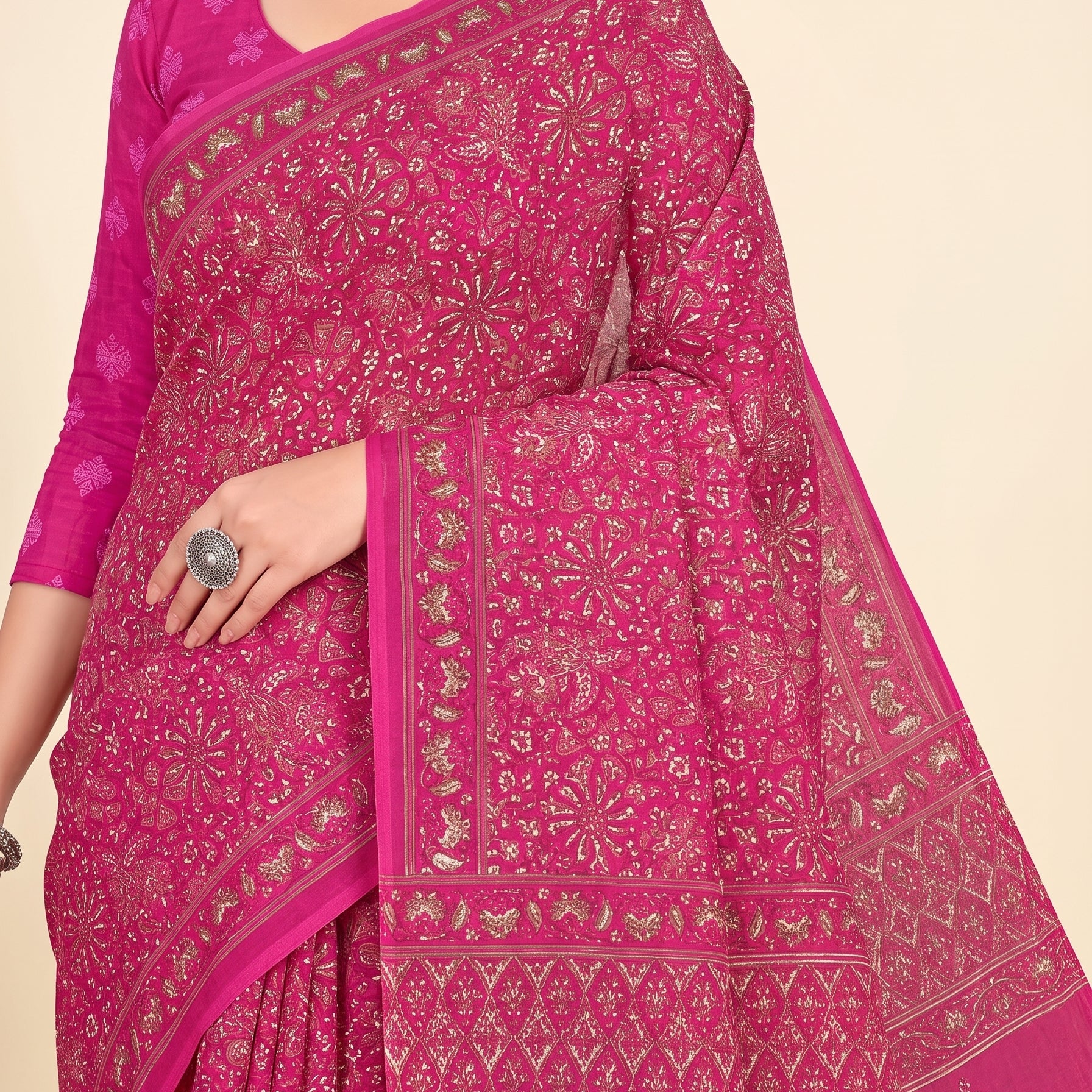 Shared pallu close-up [sku:KN-66973]