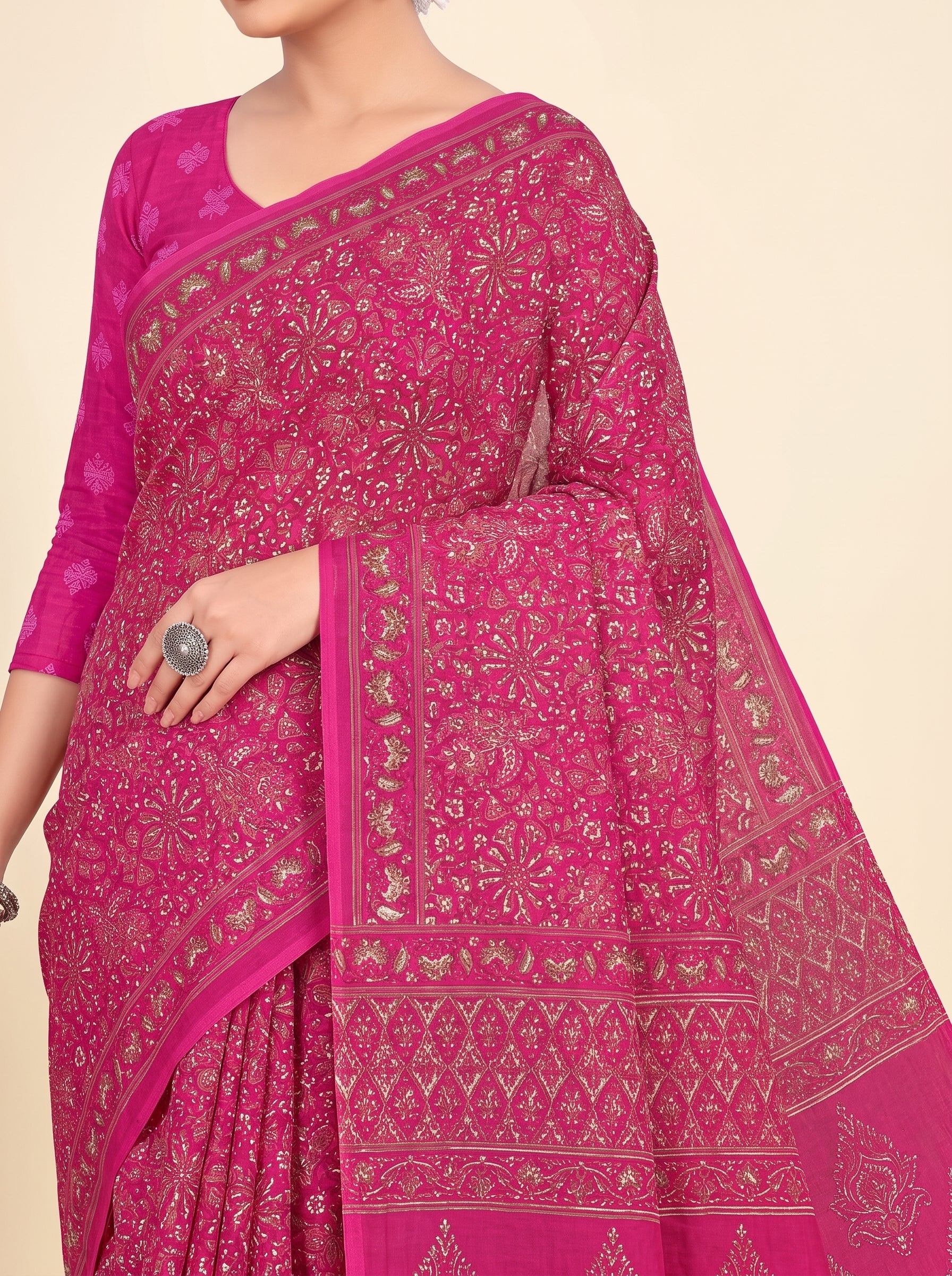 Shared pallu close-up [sku:KN-66973]