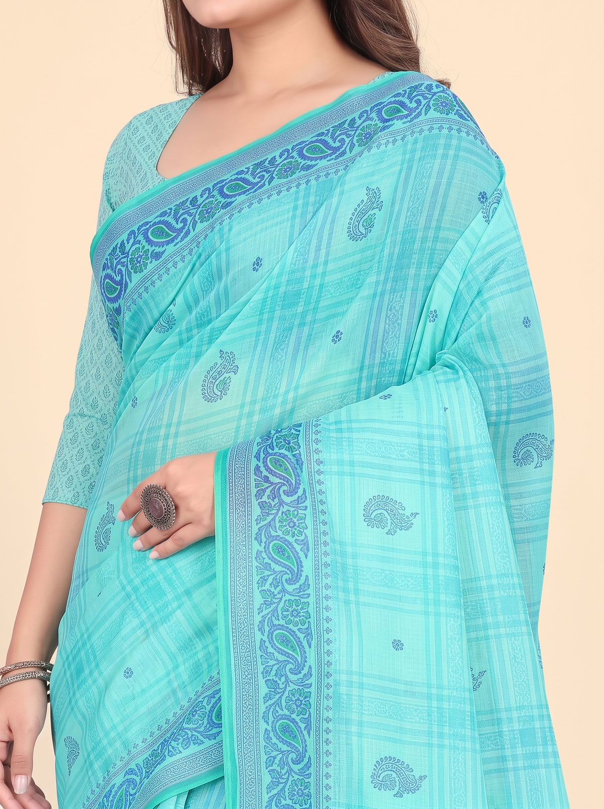 Shared pallu close-up [sku:KN-67724]