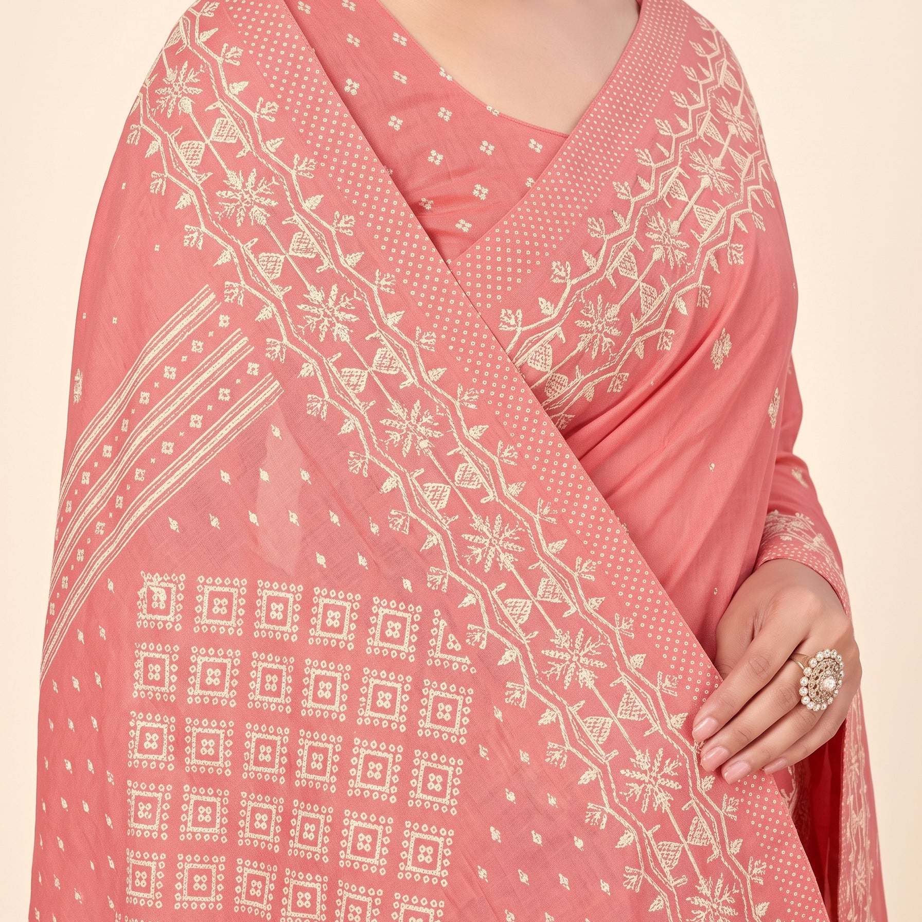 Pallu close-up [sku:KN-69108]