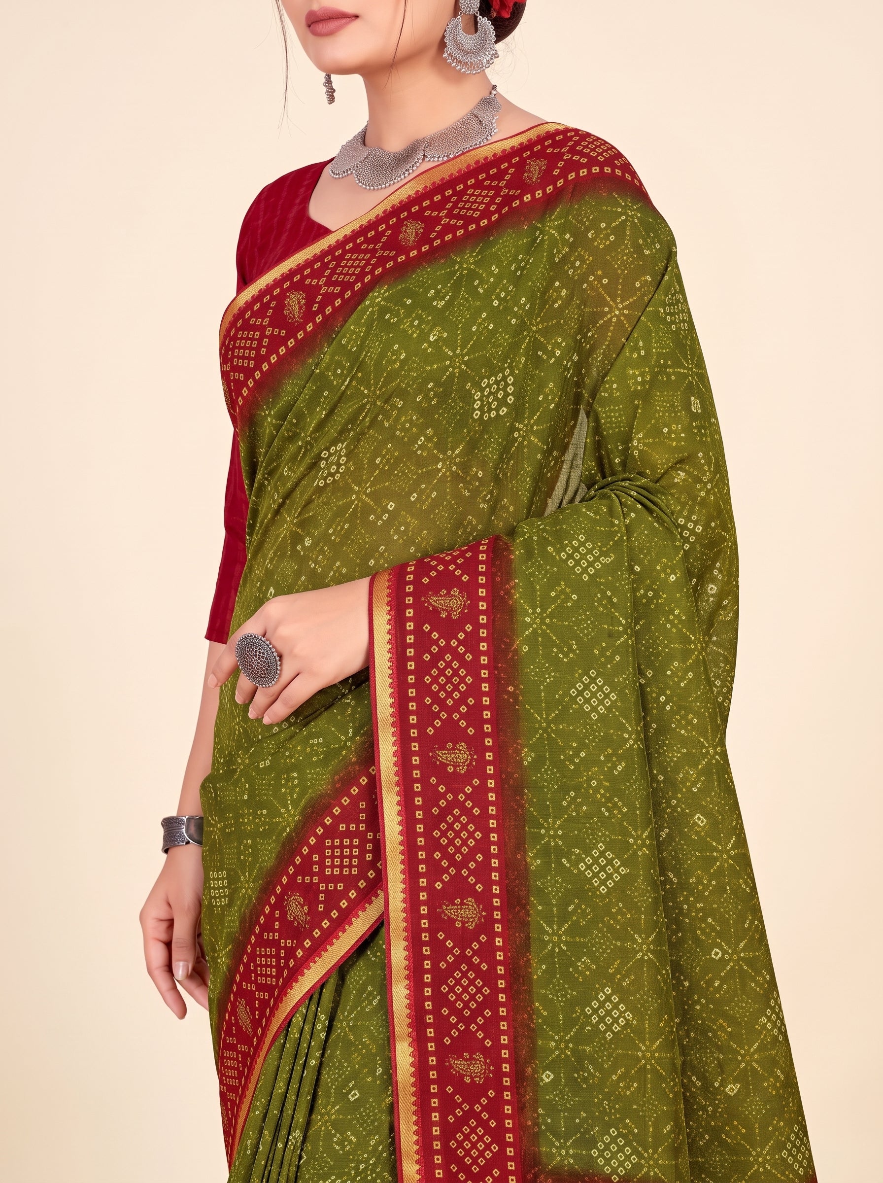 Shared pallu close-up [sku:KN-65590]