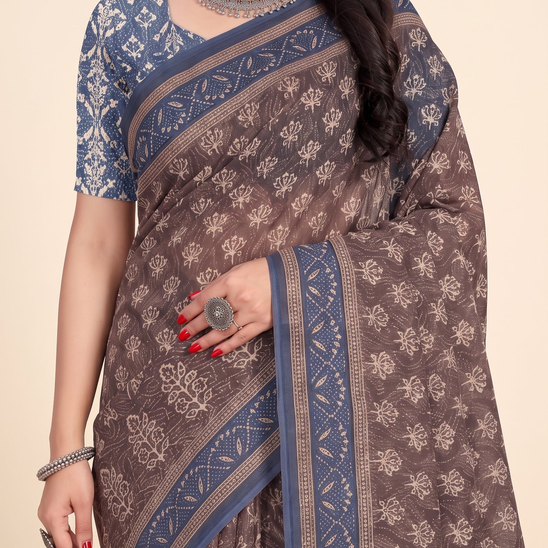 Shared pallu close-up [sku:KN-68887]