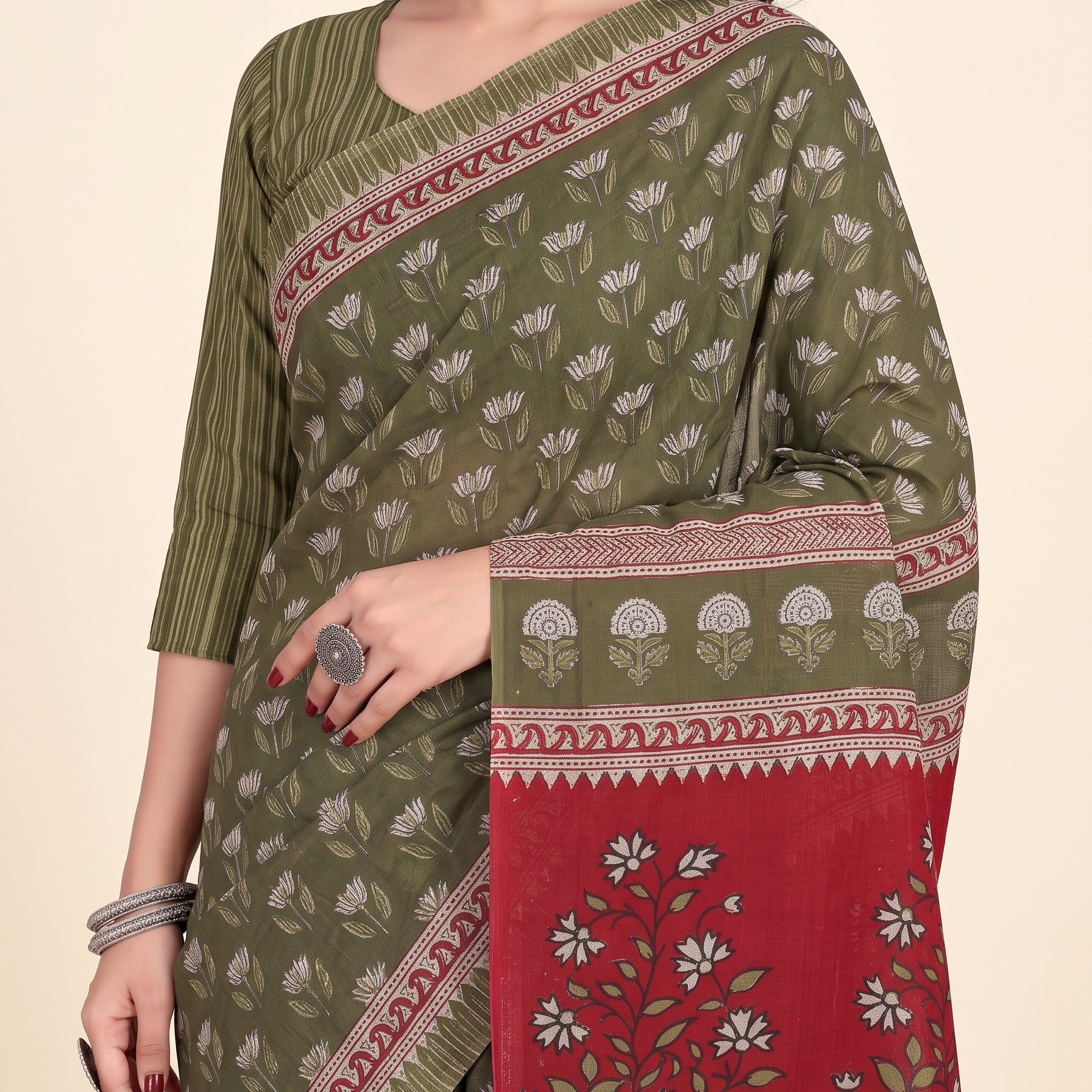 Shared pallu close-up [sku:KN-66493]