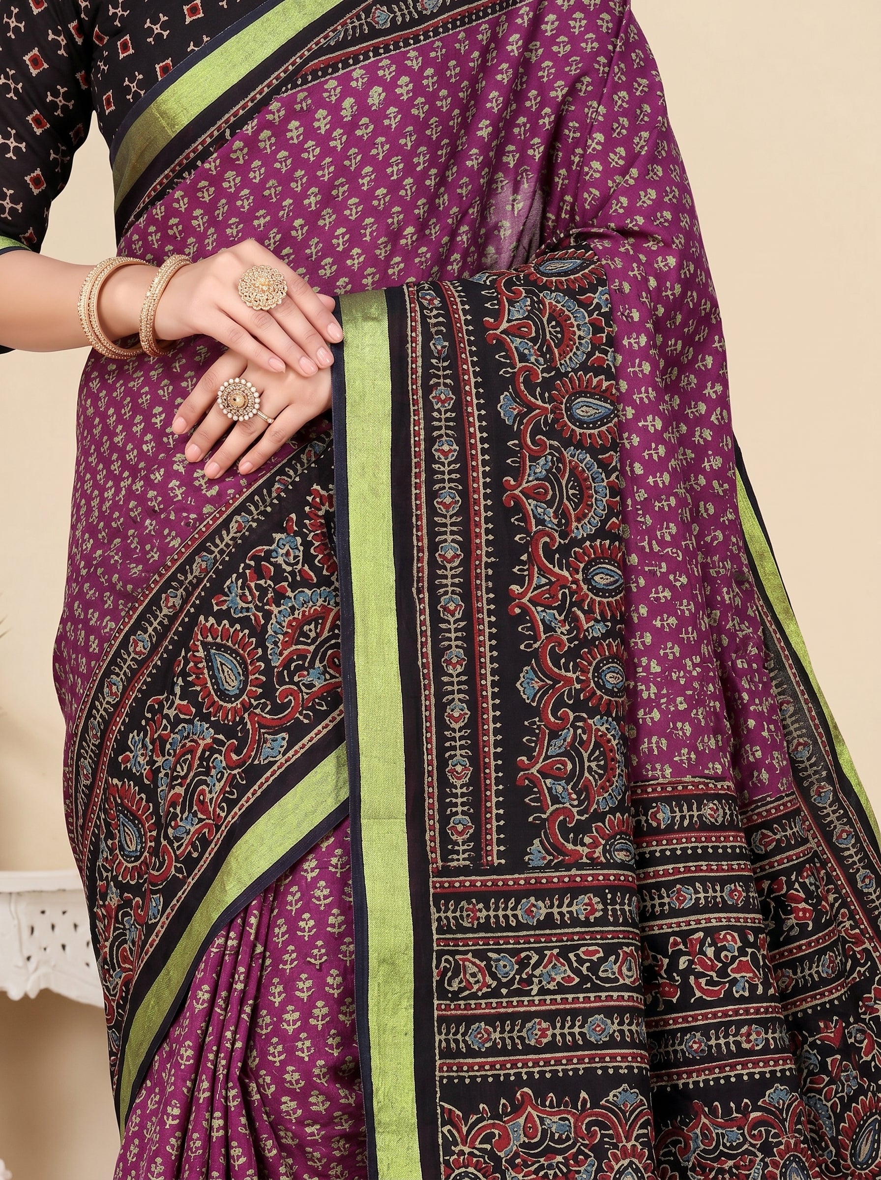 Pallu close-up