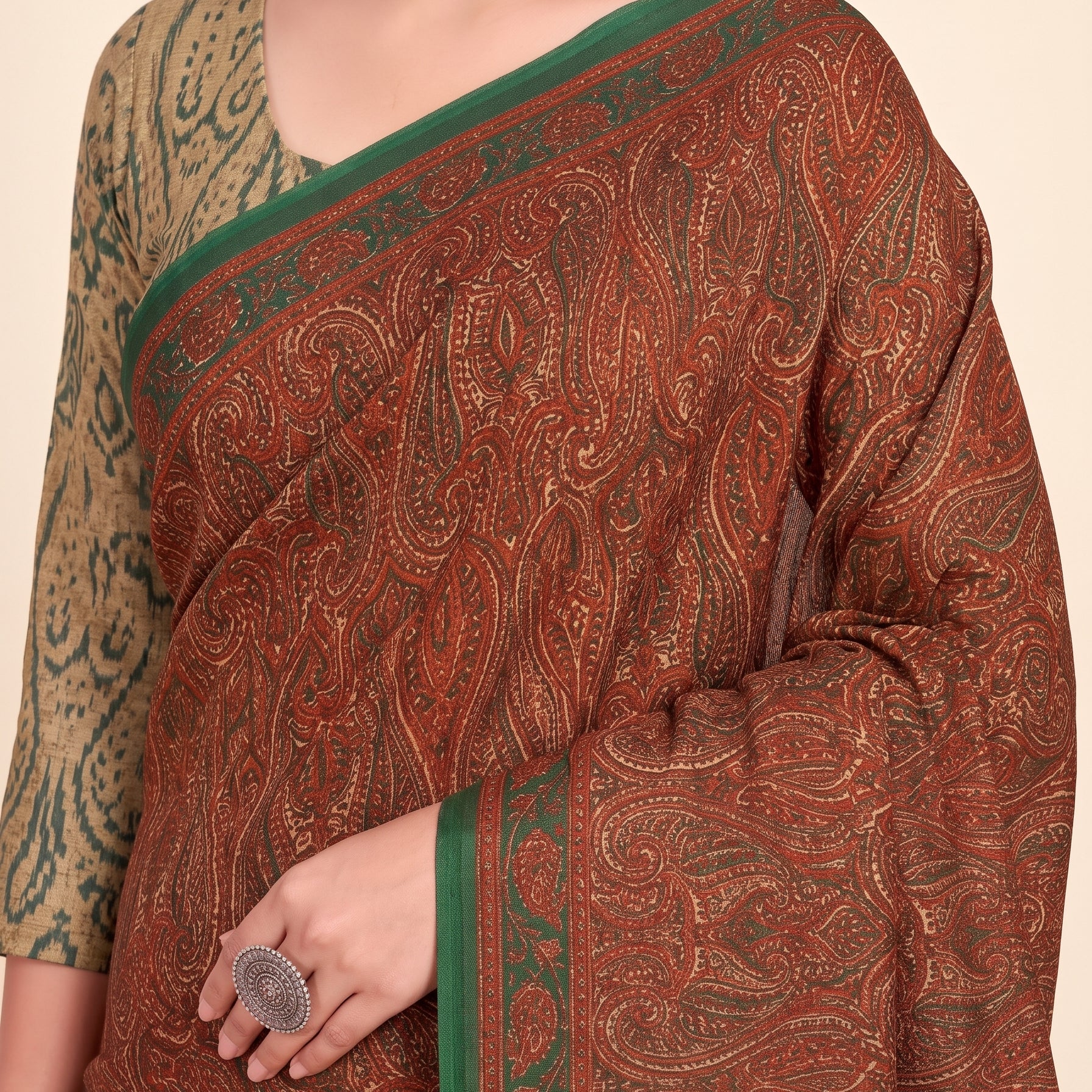 Shared pallu close-up [sku:KN-69259]