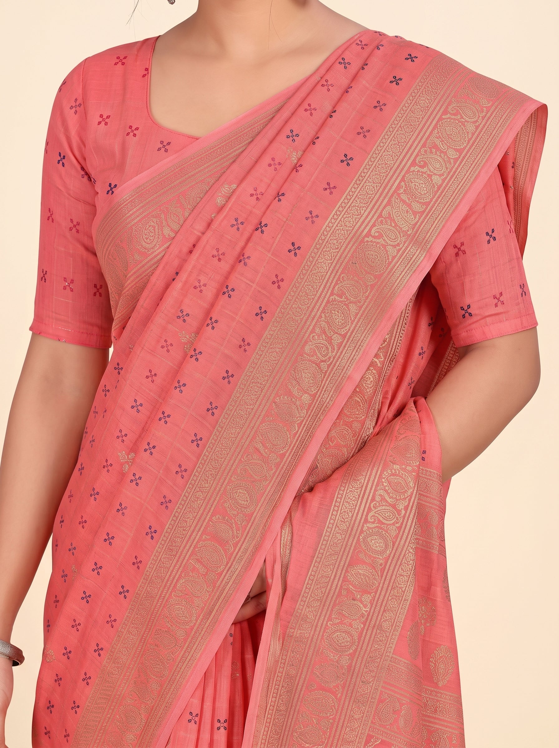 Shared pallu close-up [sku:KN-65654]
