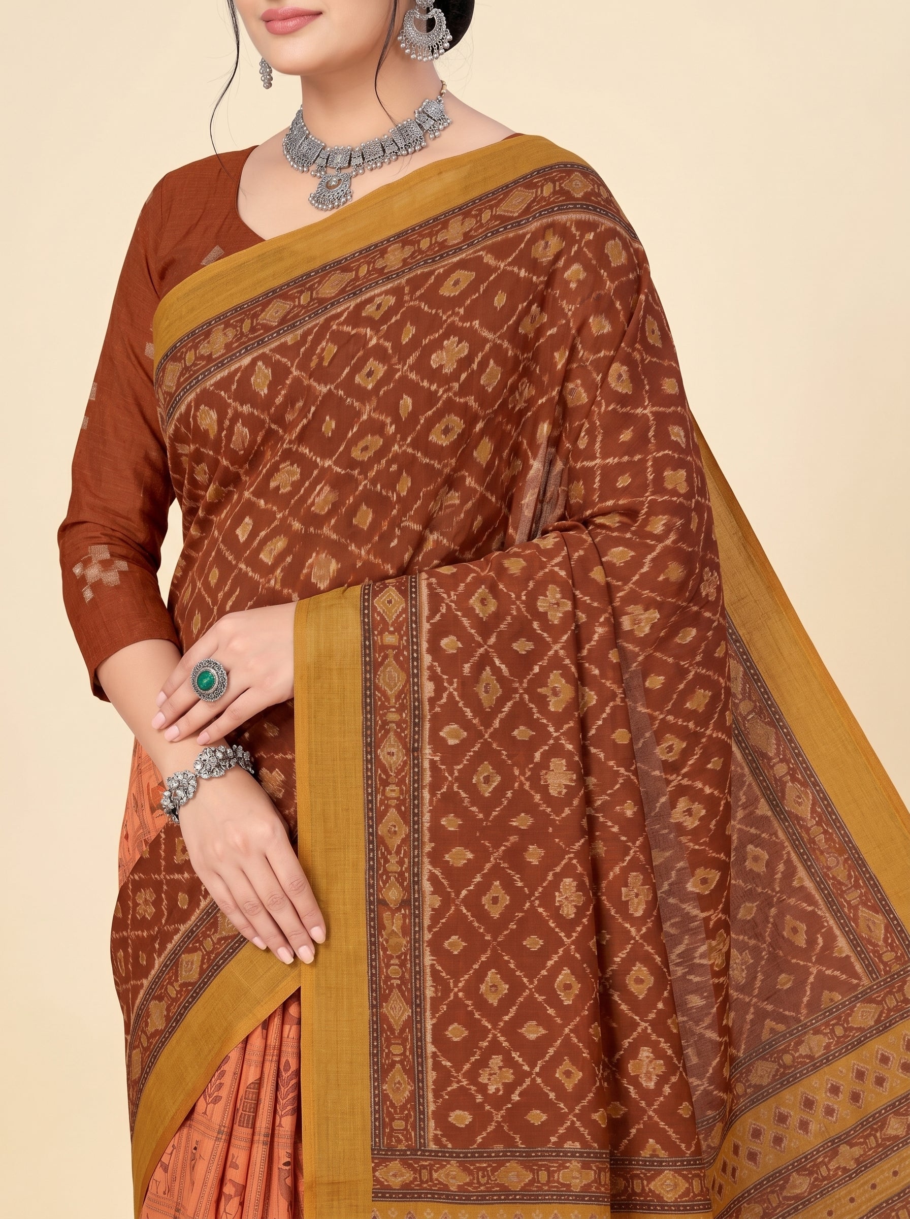 Pallu close-up