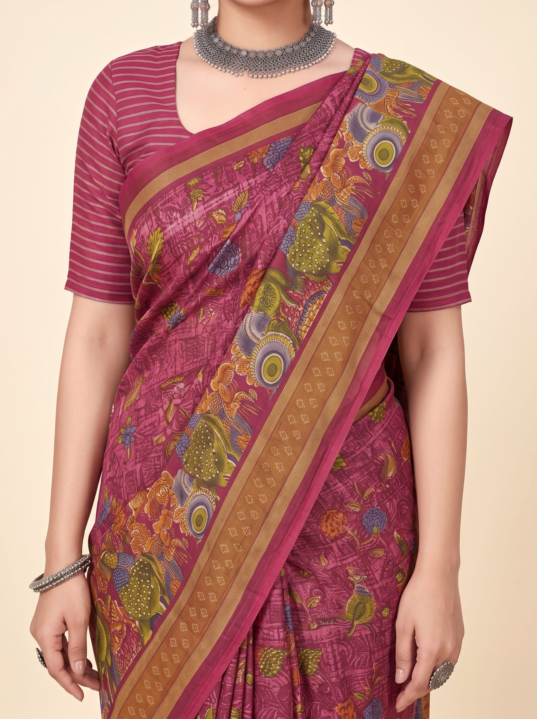 Shared pallu close-up [sku:KN-63993]