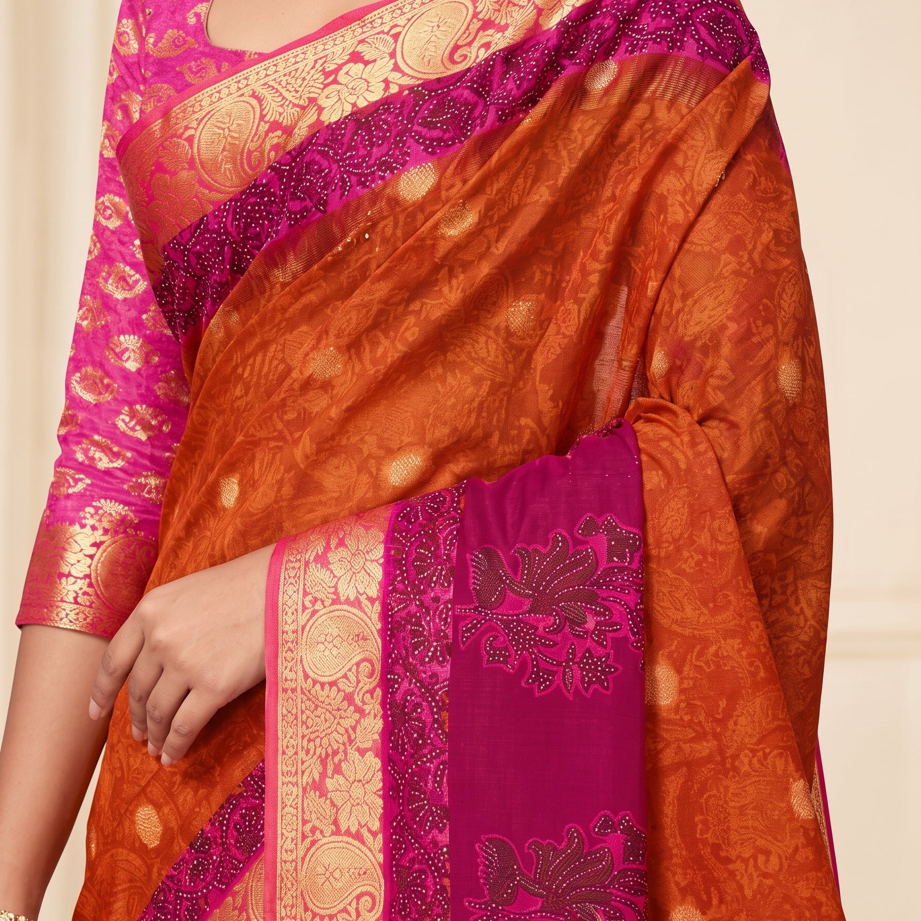 Shared pallu close-up [sku:KN-66903]