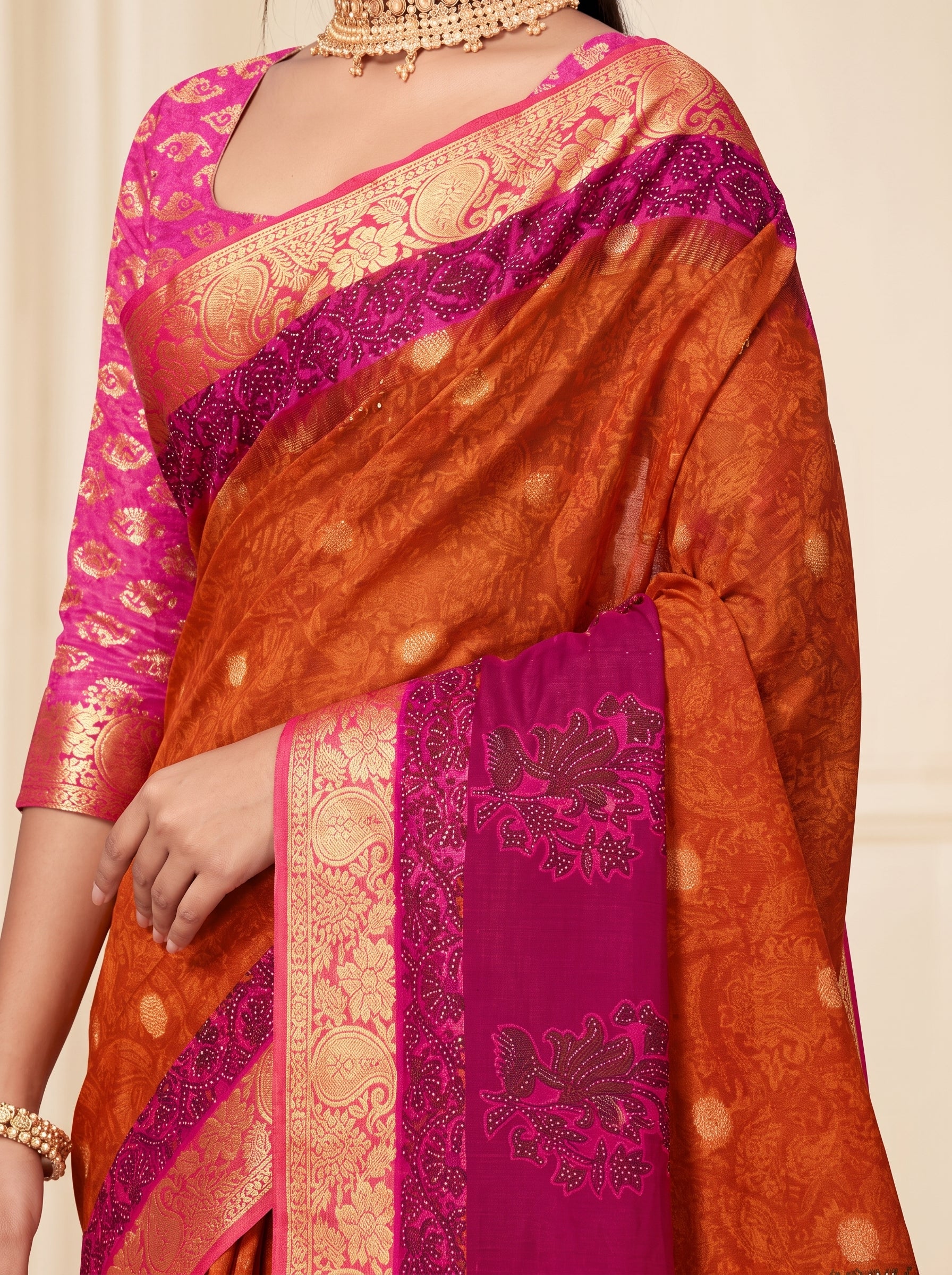 Shared pallu close-up [sku:KN-66903]