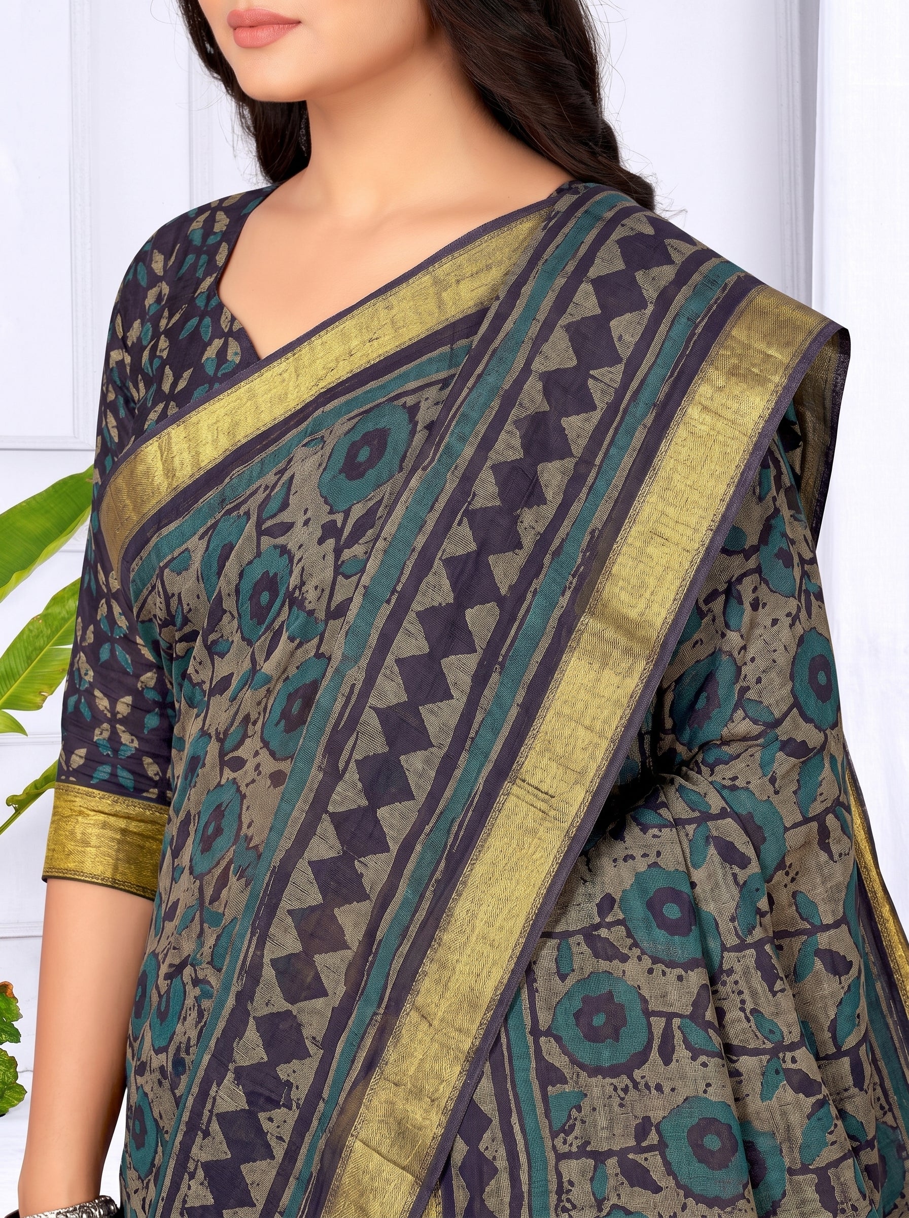 Pallu close-up [sku:KN-65912]