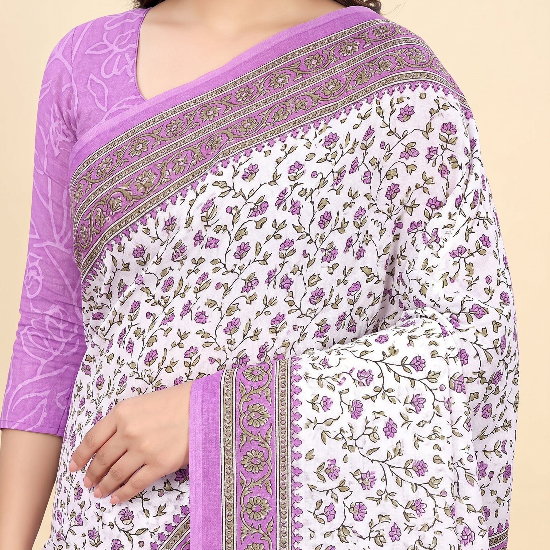 Shared pallu close-up