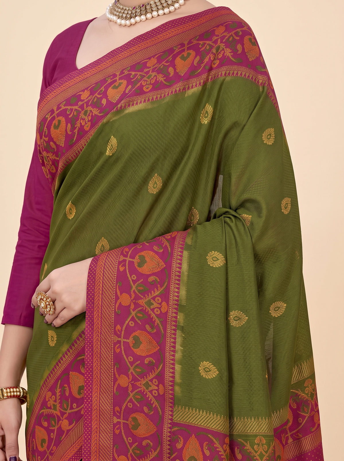 Pallu close-up [sku:BV-24668]