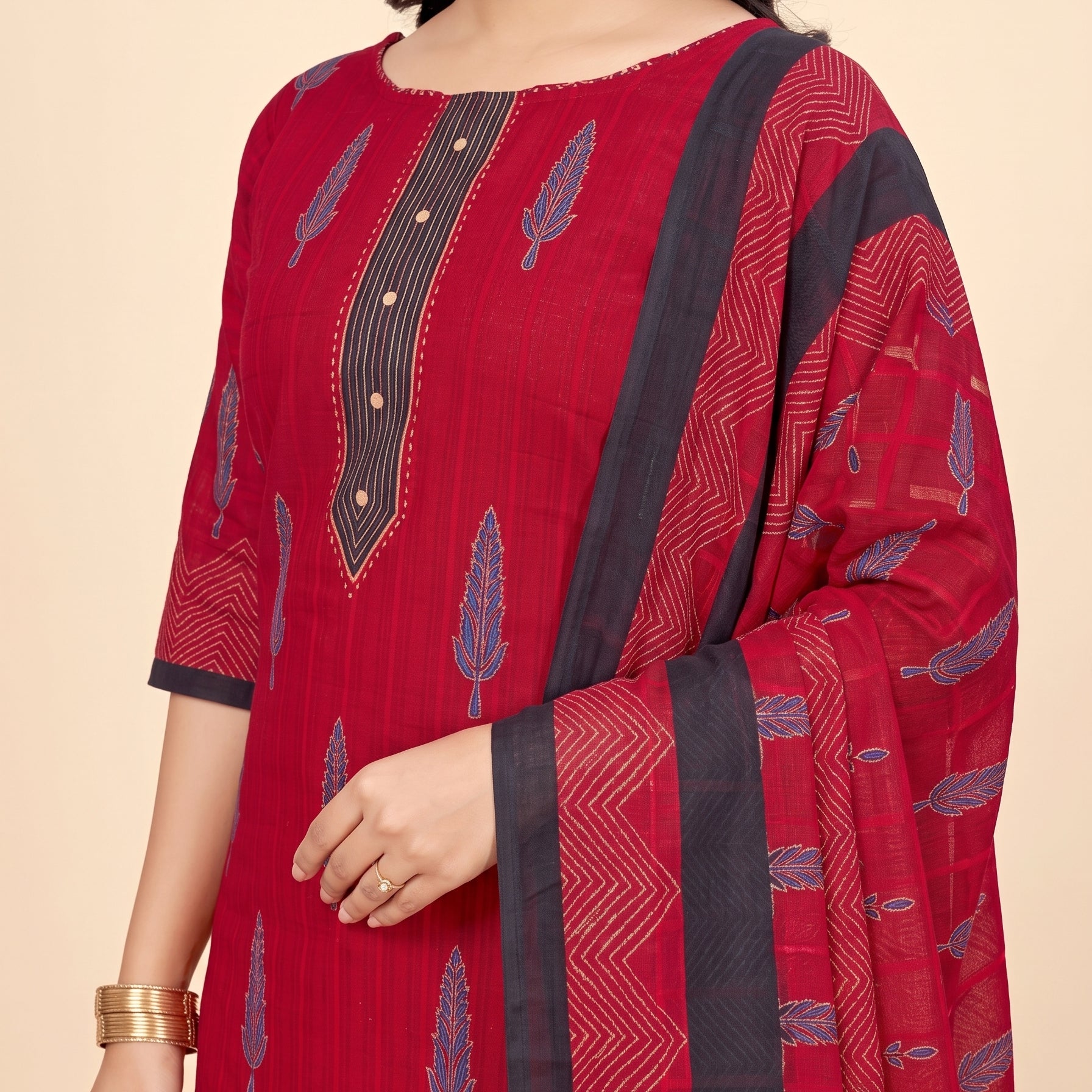 Shared pallu close-up [sku:1810]