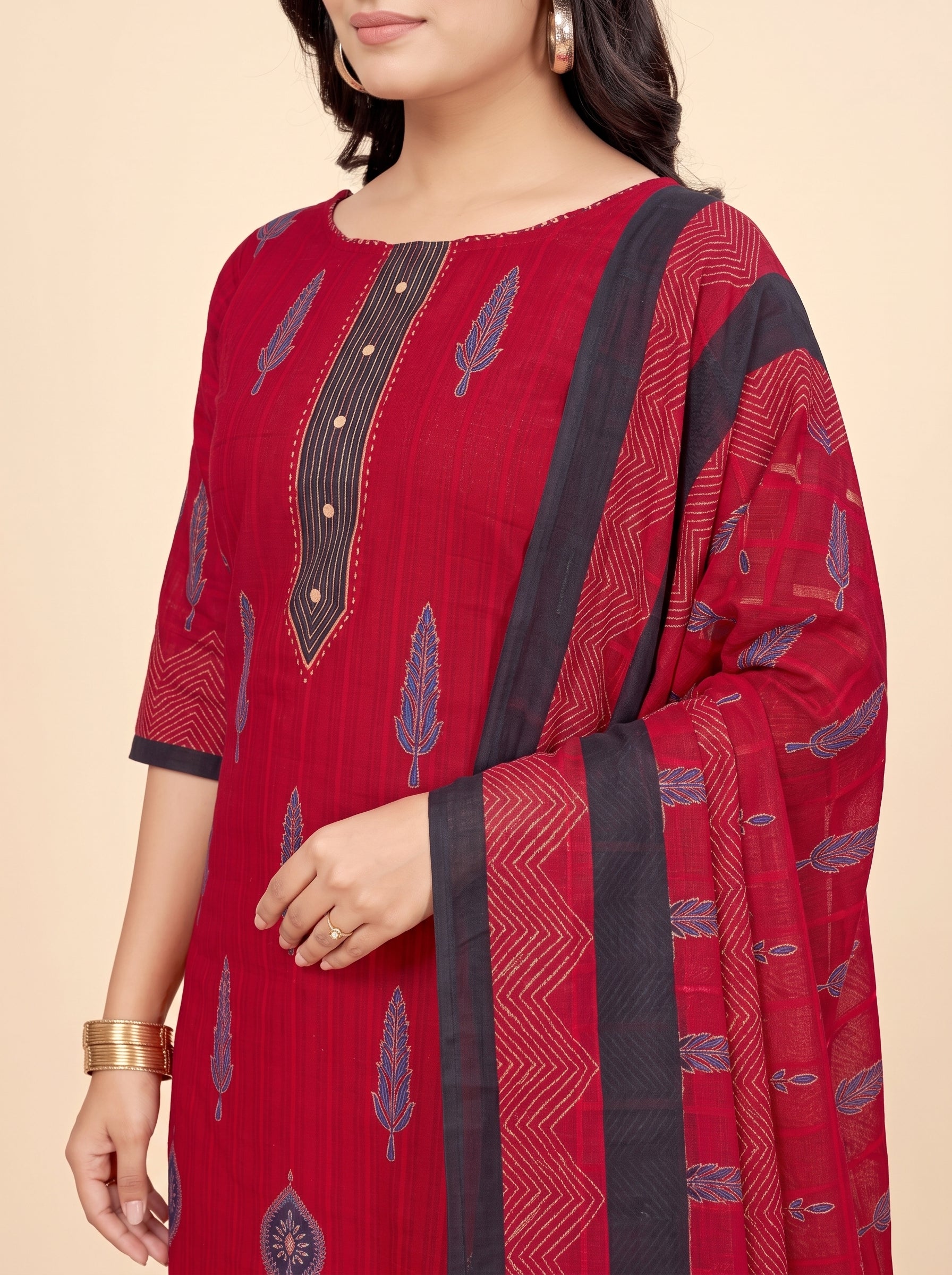 Shared pallu close-up [sku:1810]