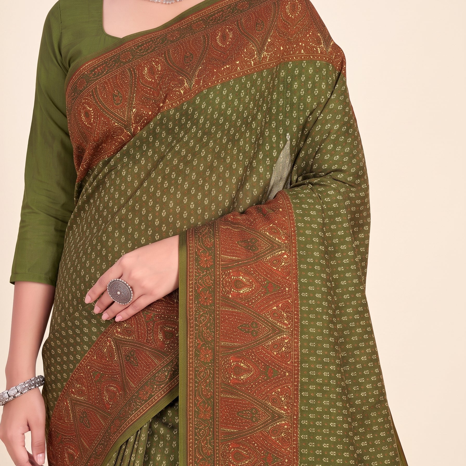 Shared pallu close-up [sku:KN-69267]