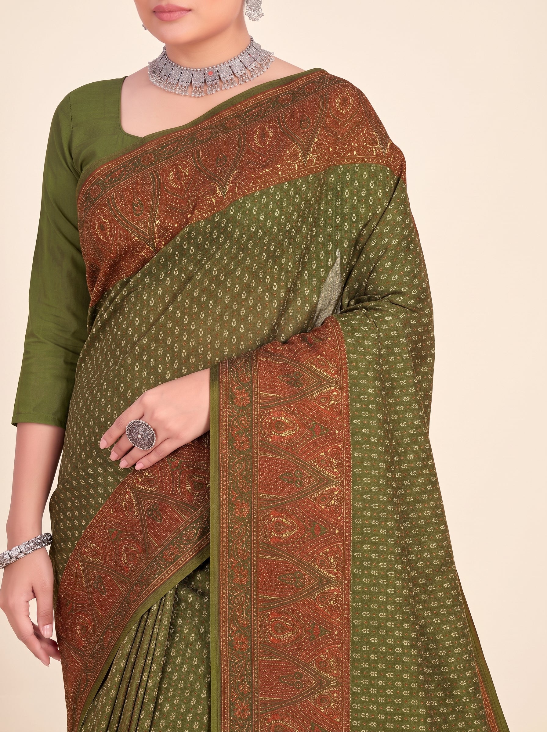 Shared pallu close-up [sku:KN-69267]
