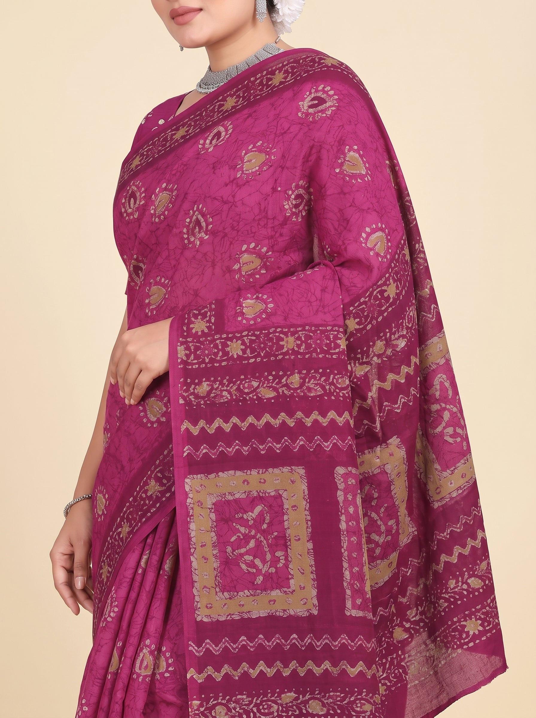 Shared pallu close-up [sku:KN-67523]