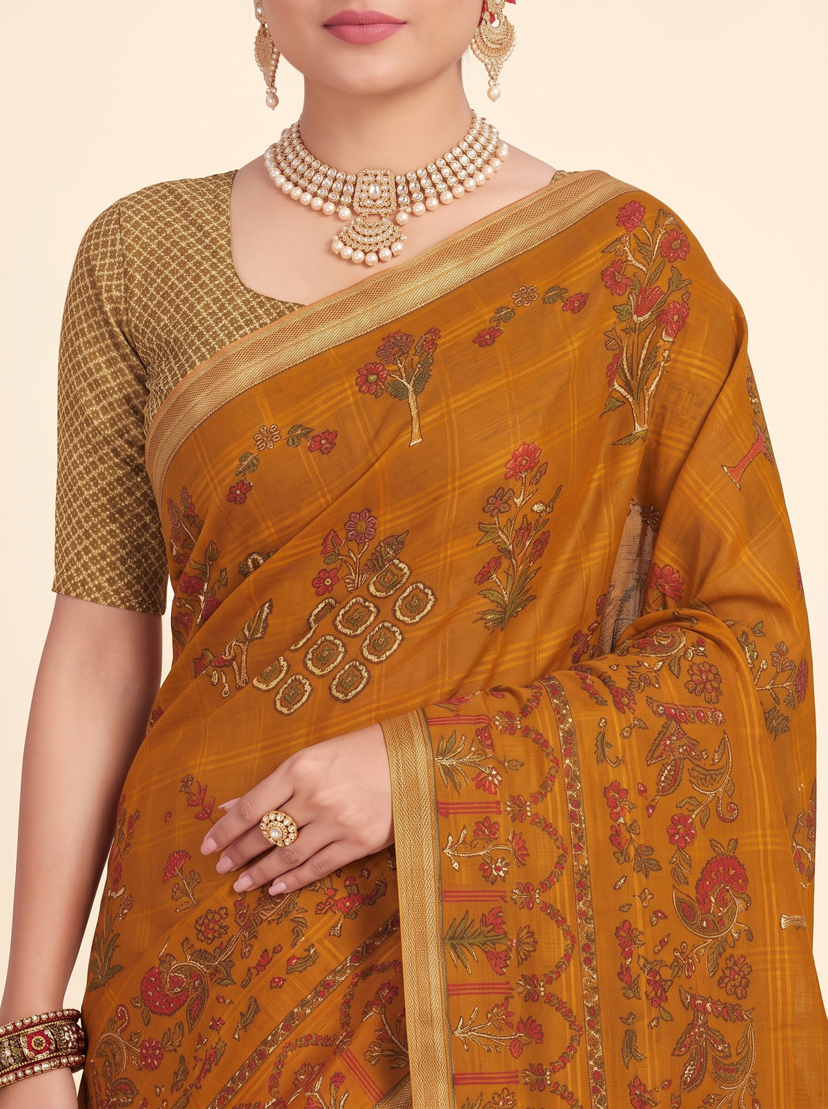 Pallu close-up [sku:KN-70079]