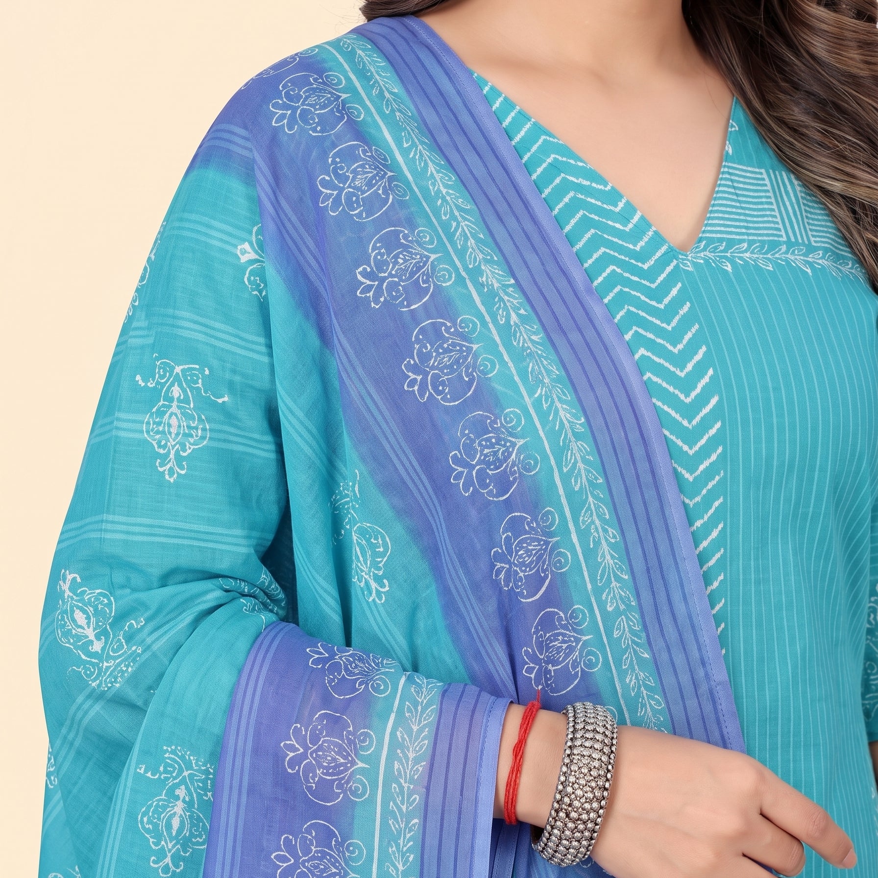 Pallu close-up [sku:KN-62685]