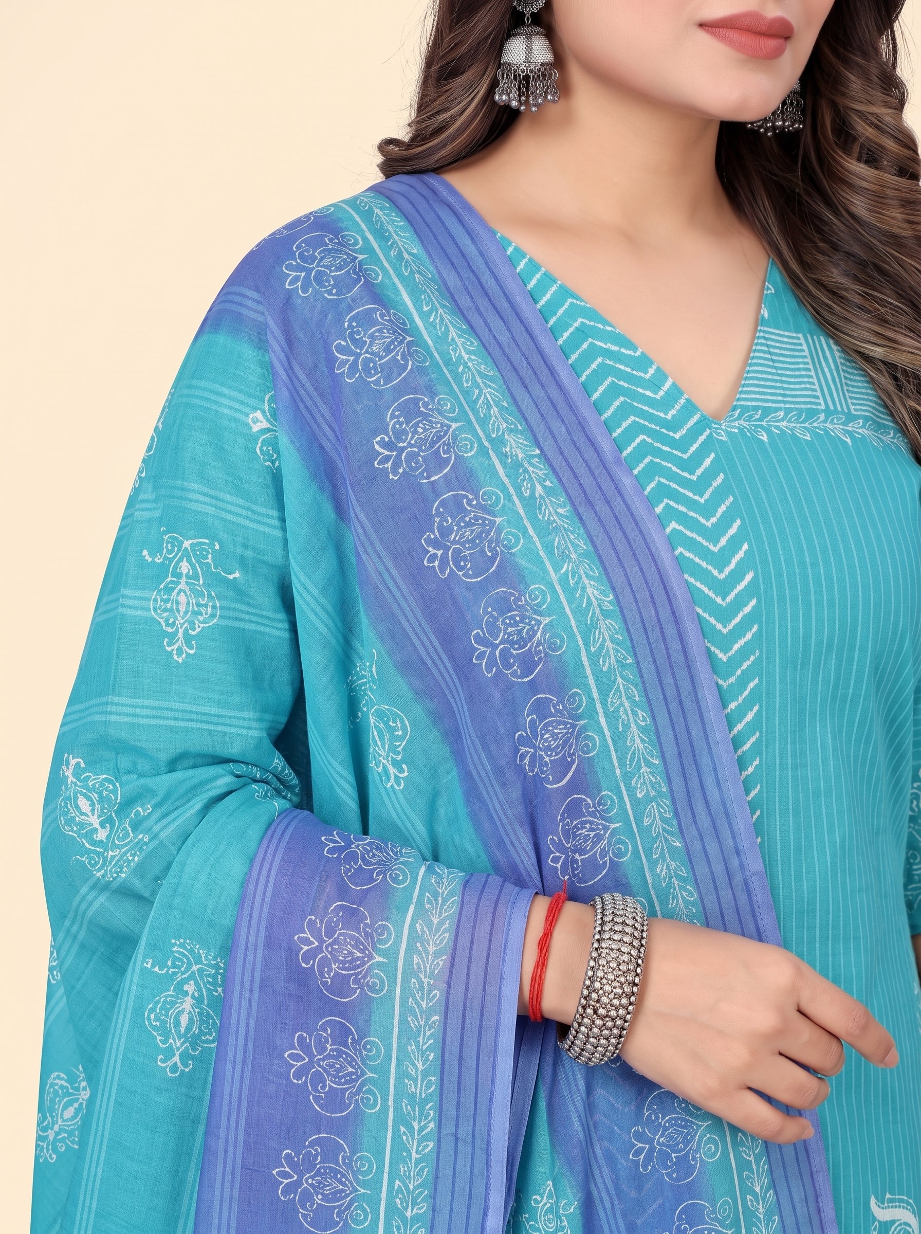 Pallu close-up [sku:KN-62685]