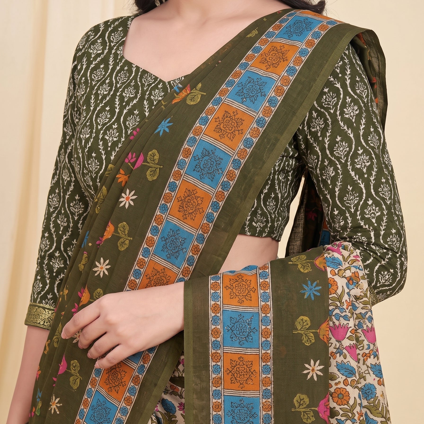 Shared pallu close-up [sku:JA 14296]