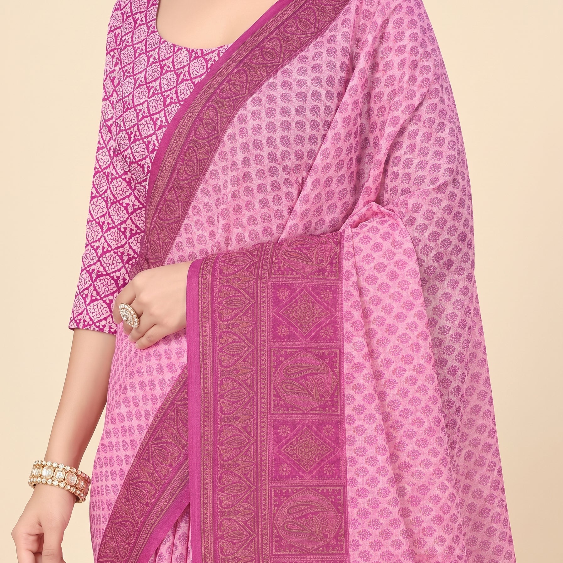 Shared pallu close-up [sku:KN-67092]