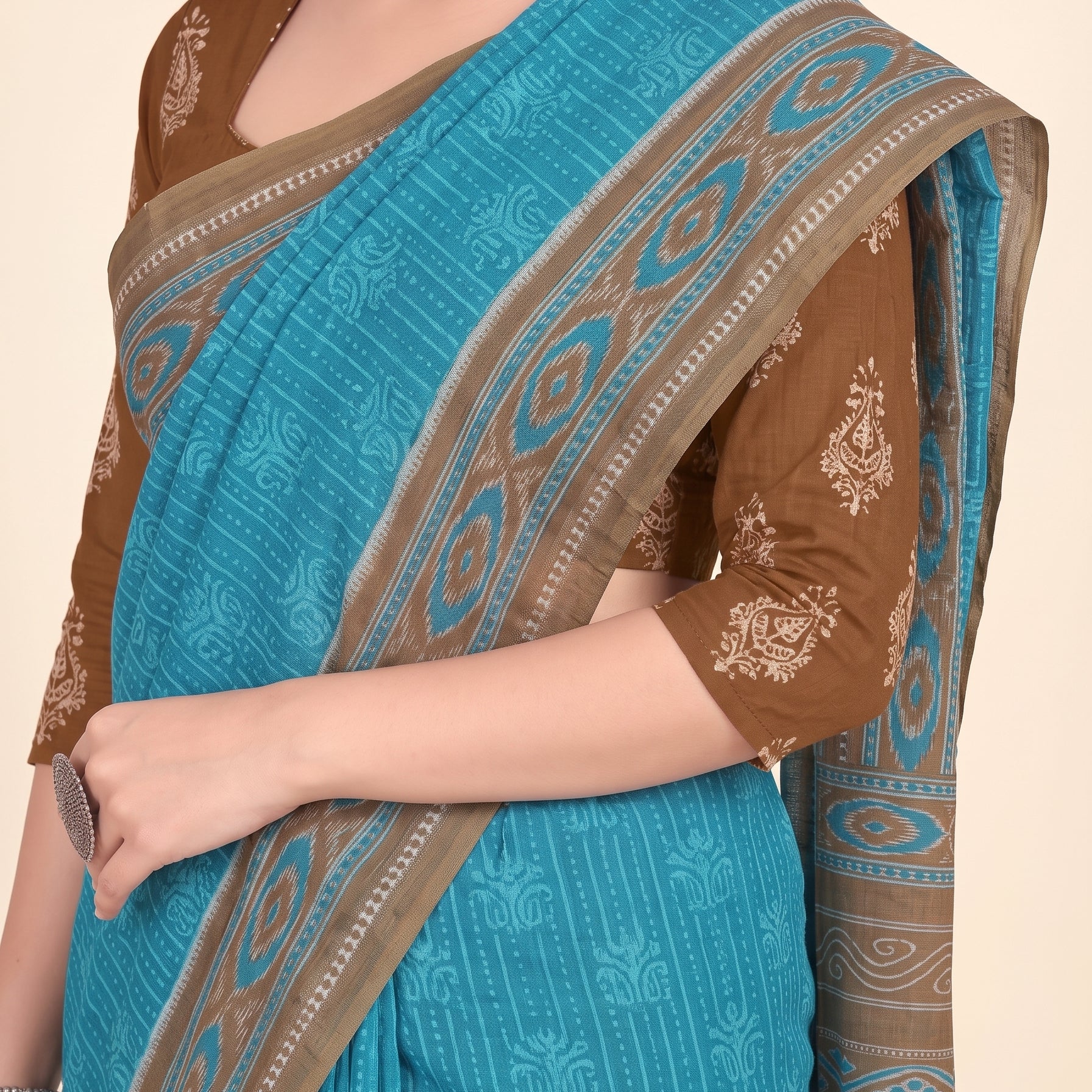 Pallu close-up [sku:KN-67467]