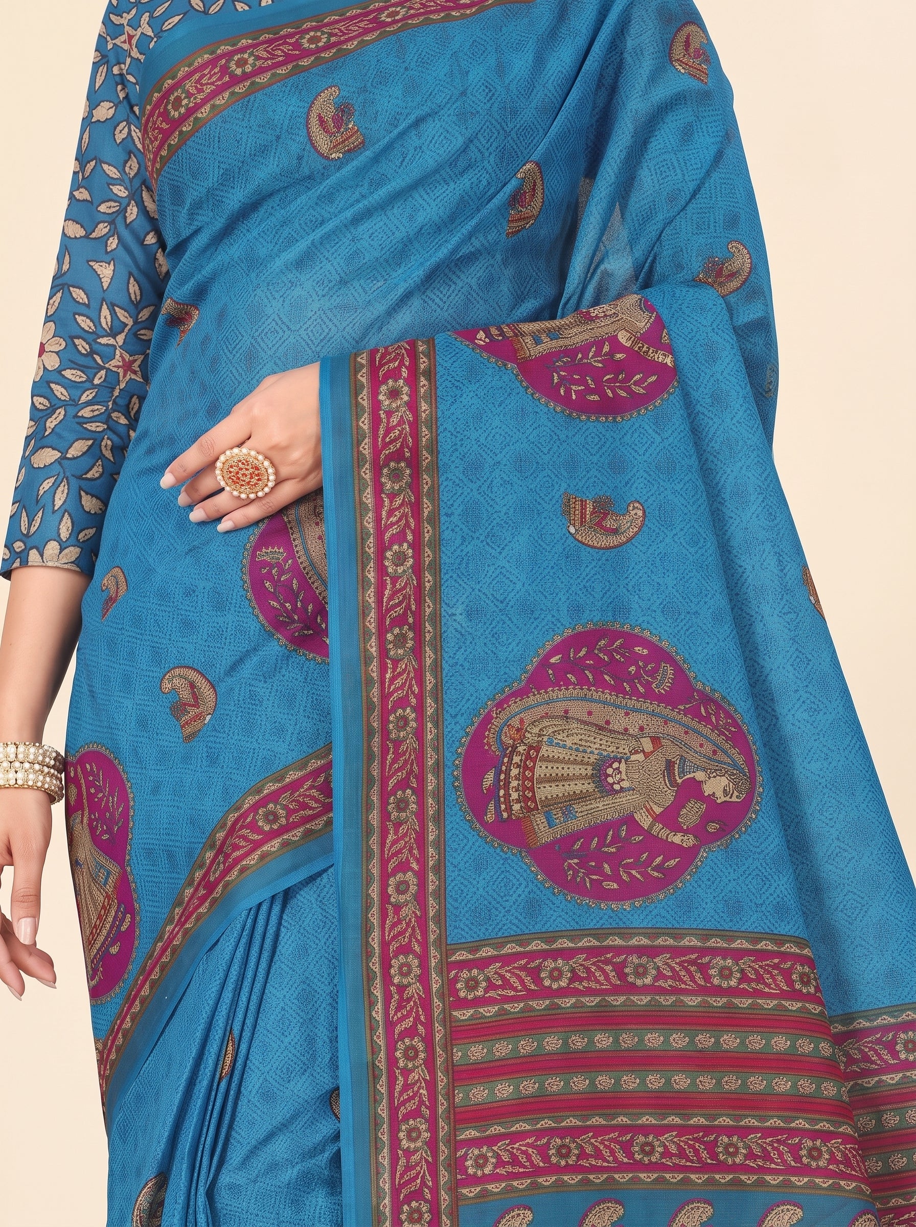 Shared pallu close-up [sku:KN-69428]