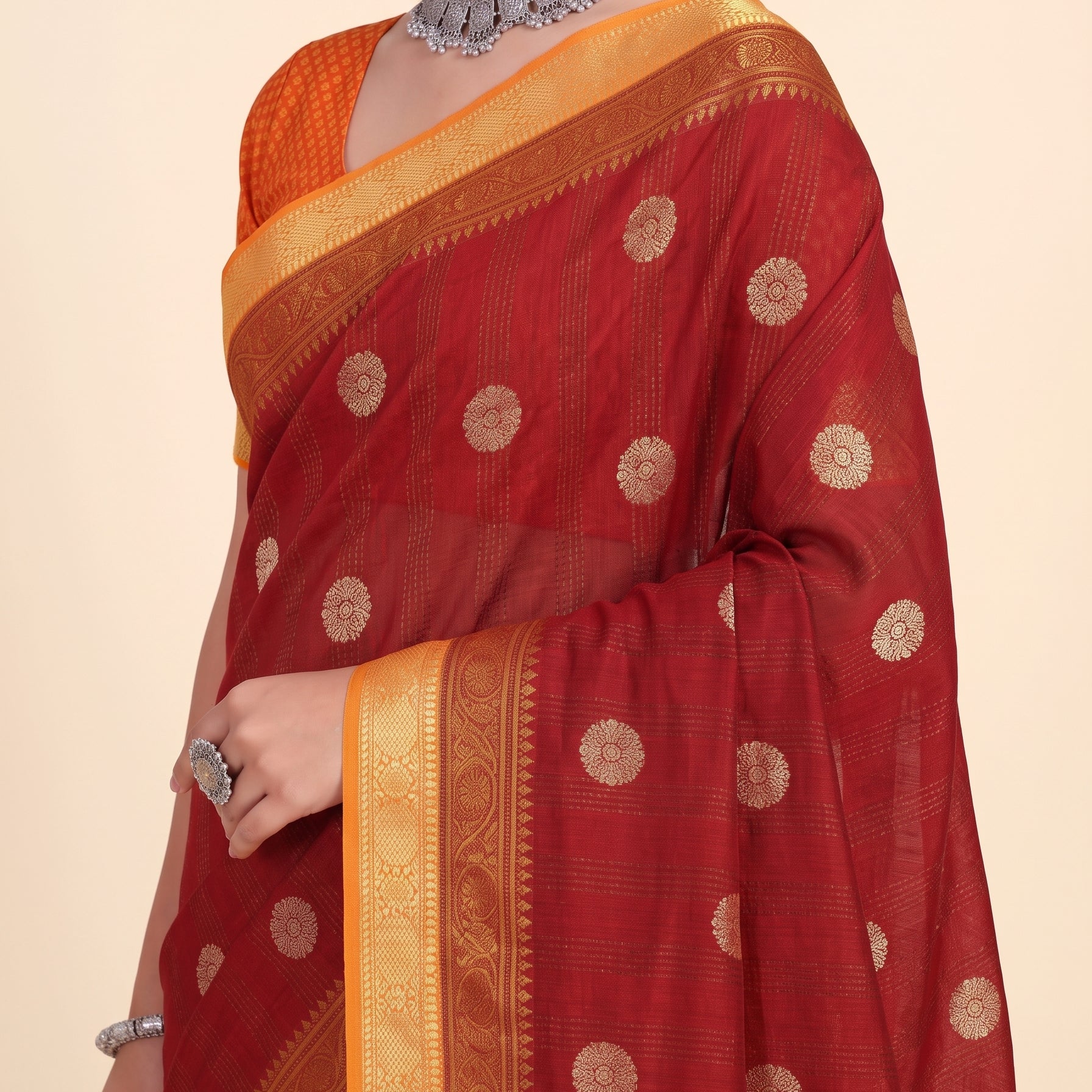 Pallu close-up [sku:KN-68164]
