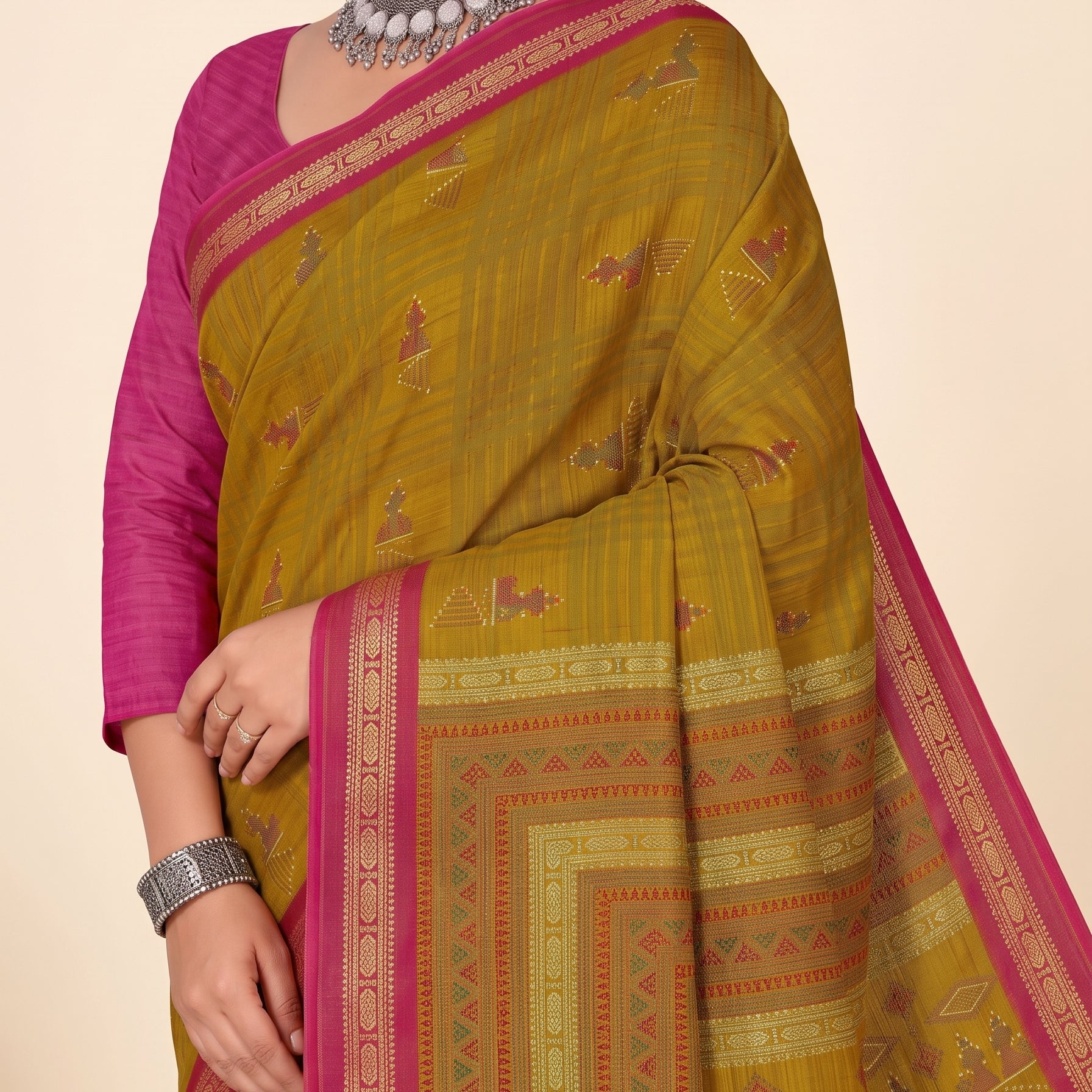 Shared pallu close-up [sku:KN-50654]