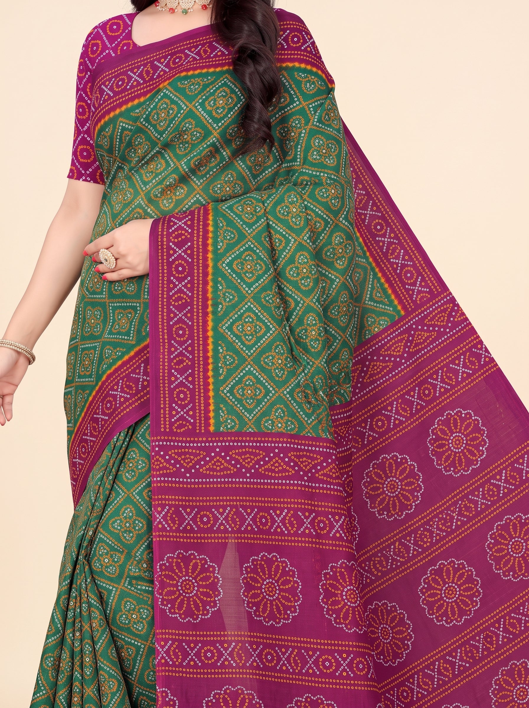 Shared pallu close-up [sku:KN-51898]