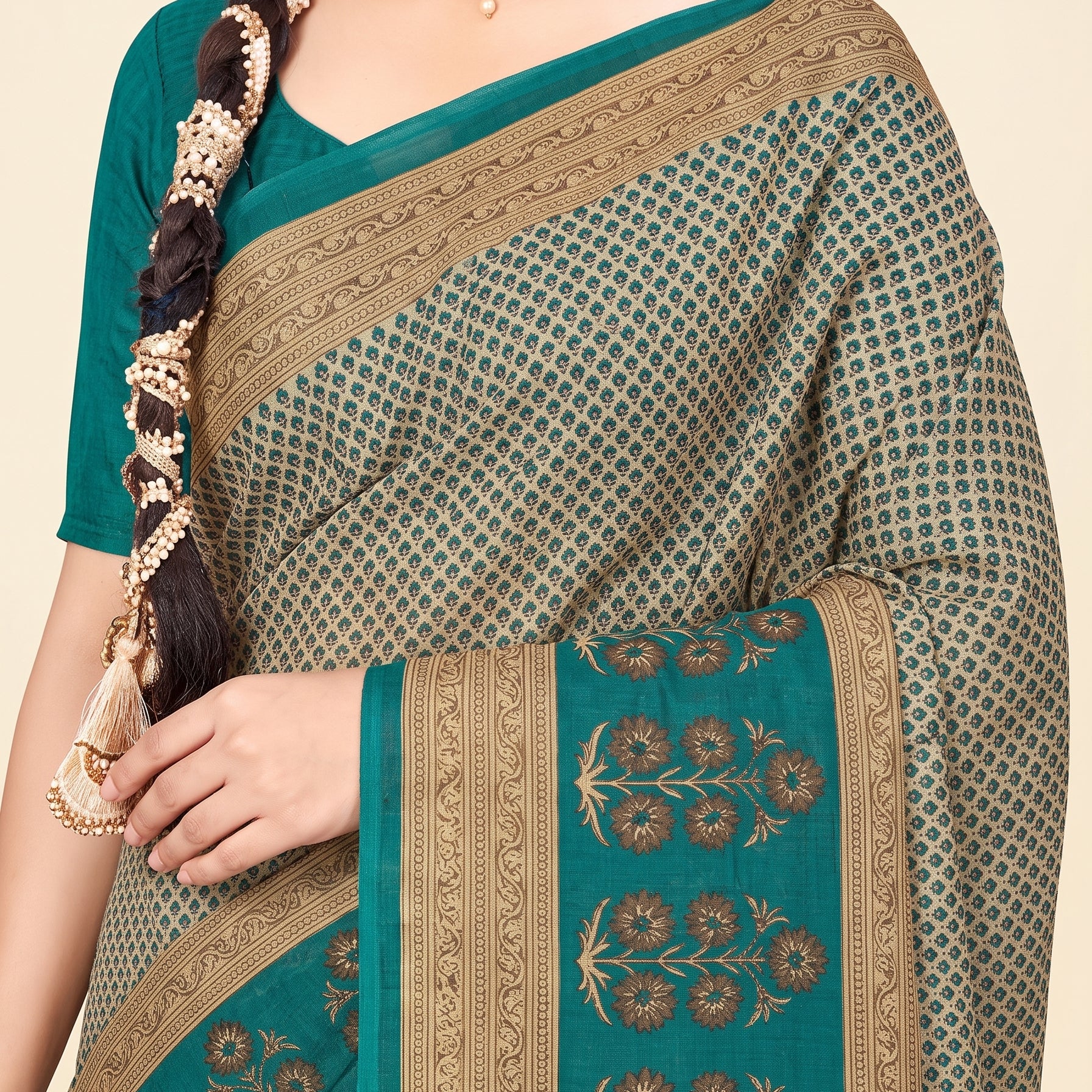 Pallu close-up [sku:KN-68769]