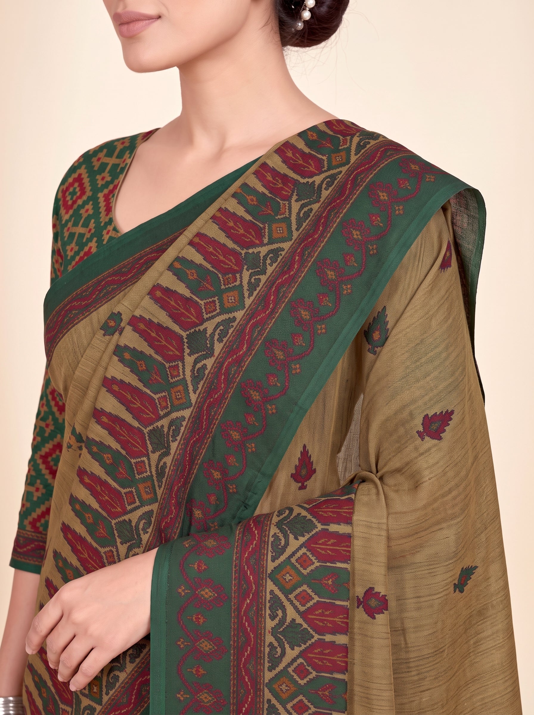 Pallu close-up [sku:KN-67475]
