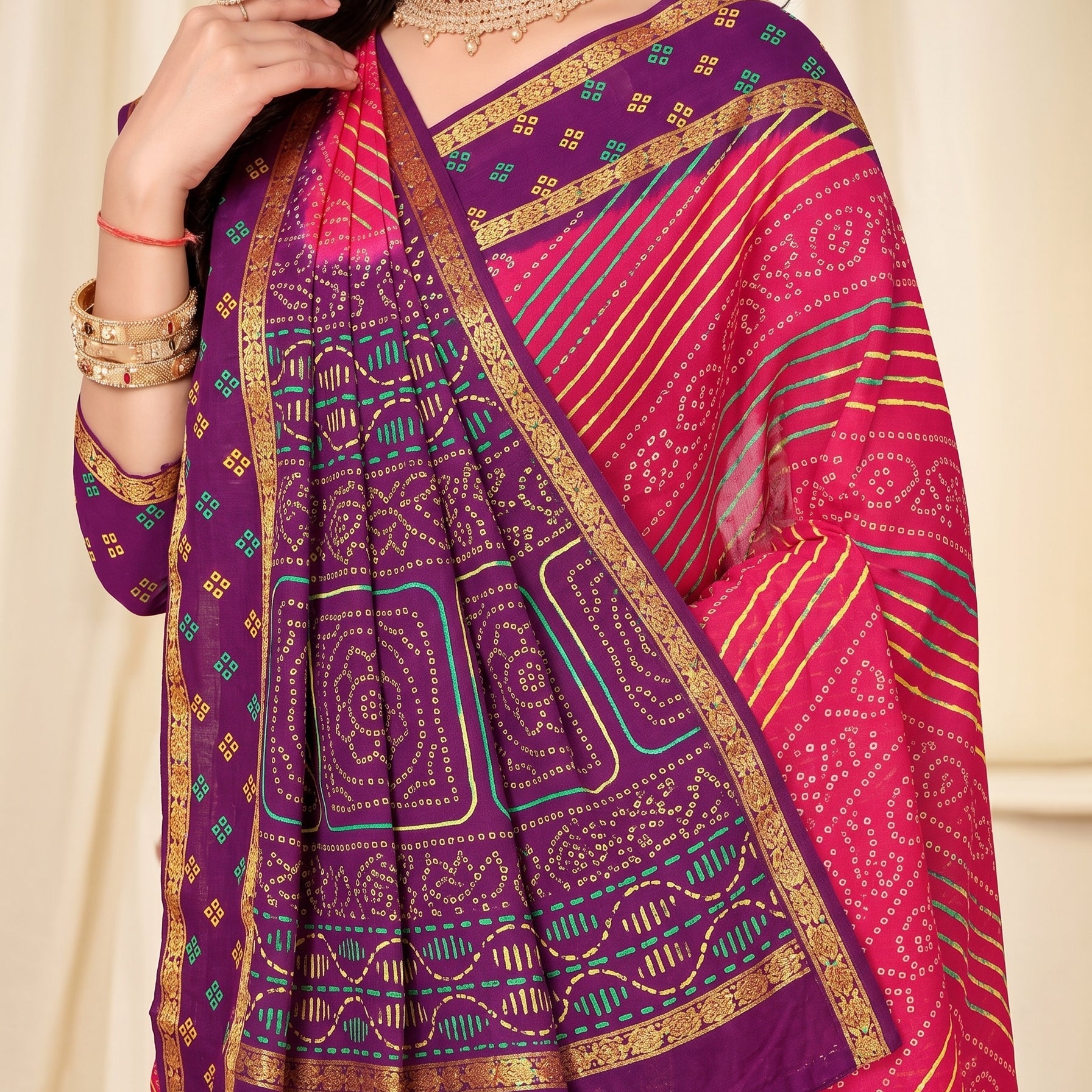 Shared pallu close-up