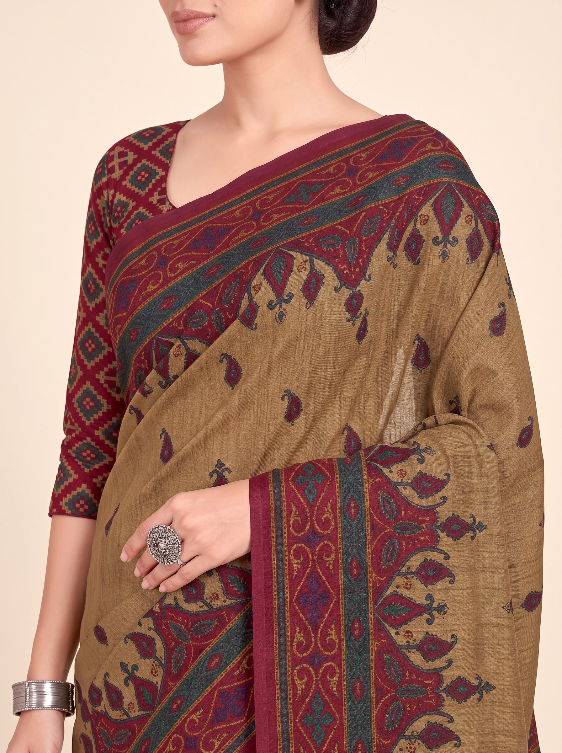 Pallu close-up [sku:KN-67479]